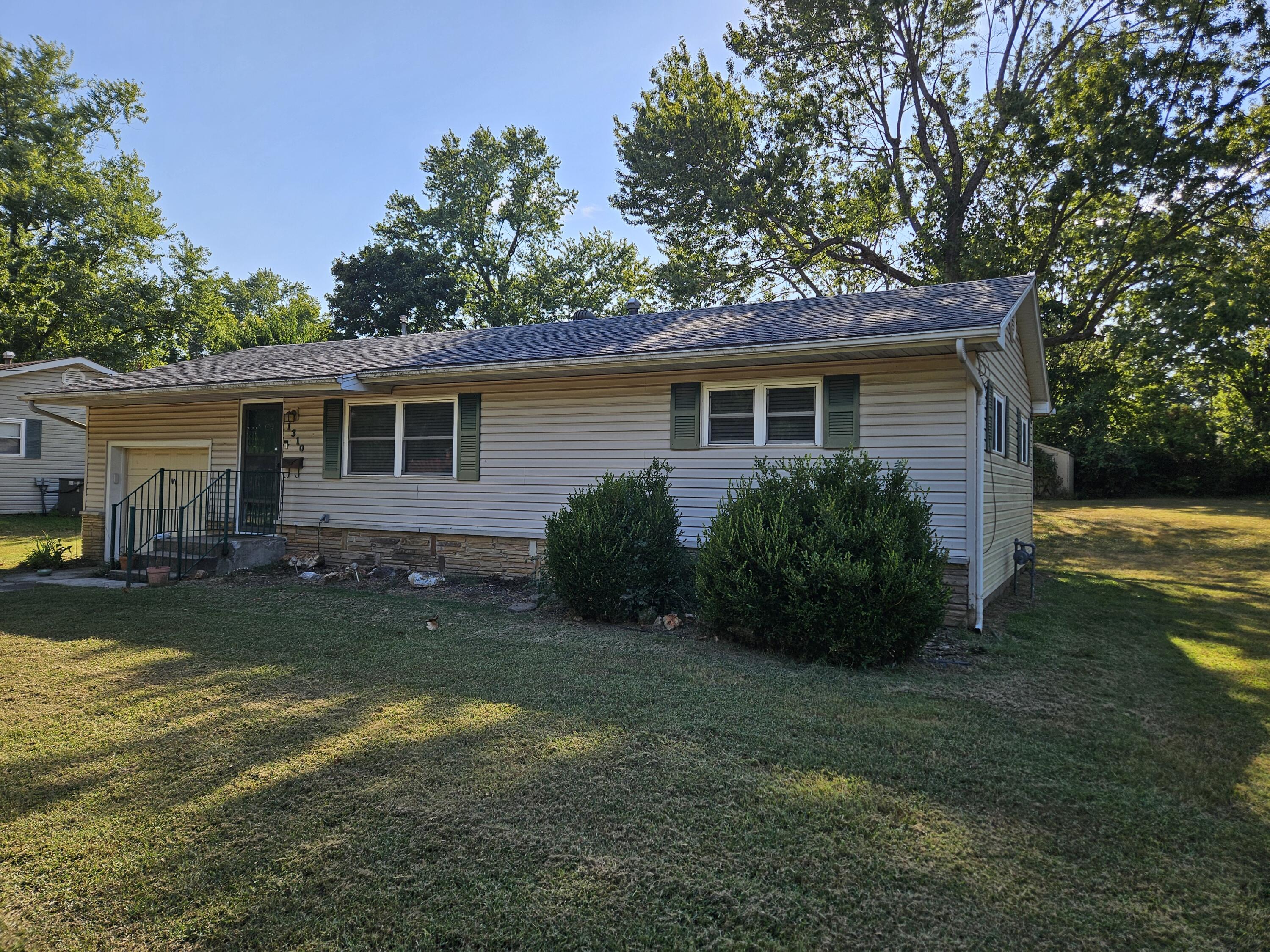 1310 6th Street Property Photo 1