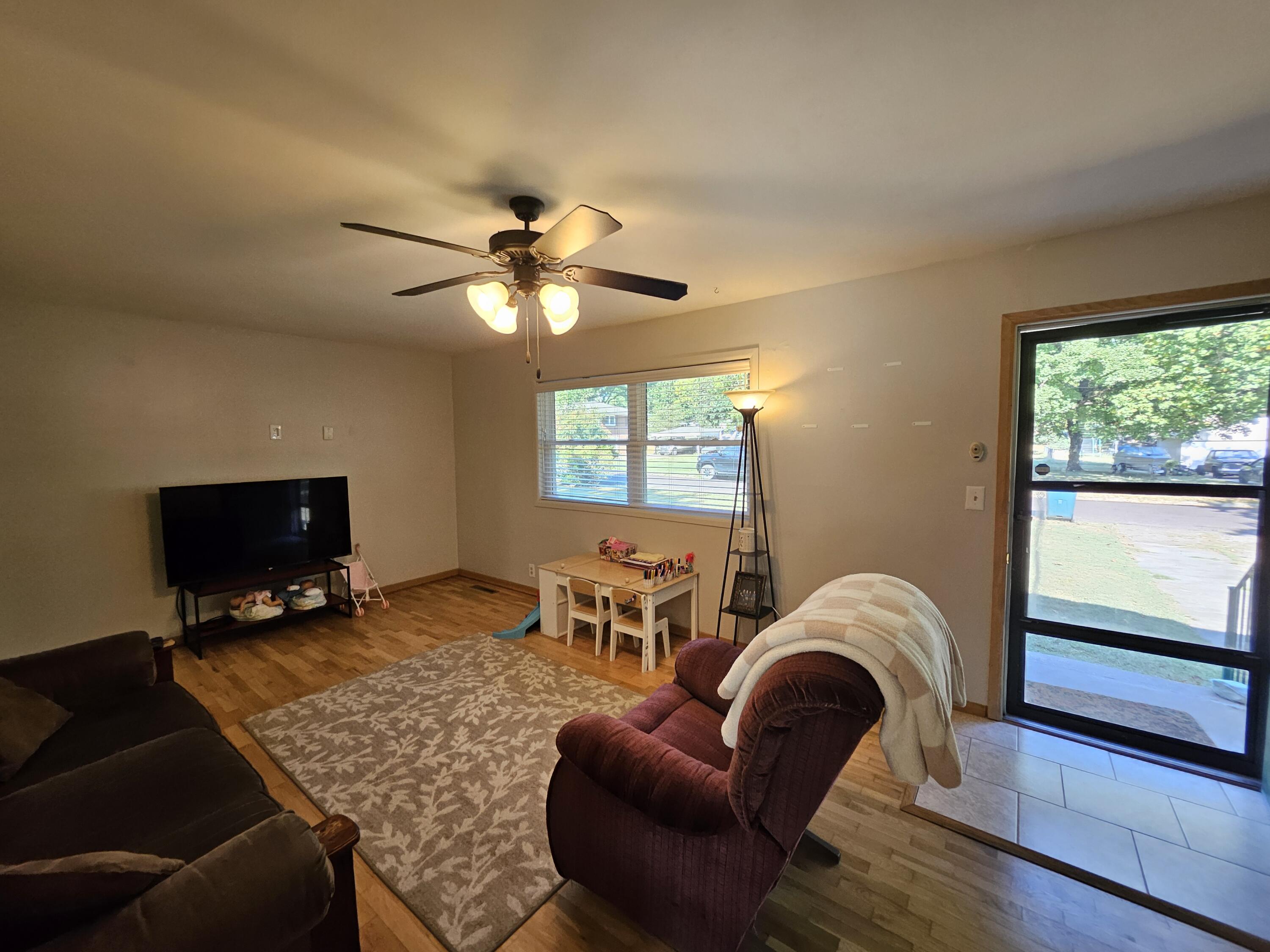1310 6th Street Property Photo 2
