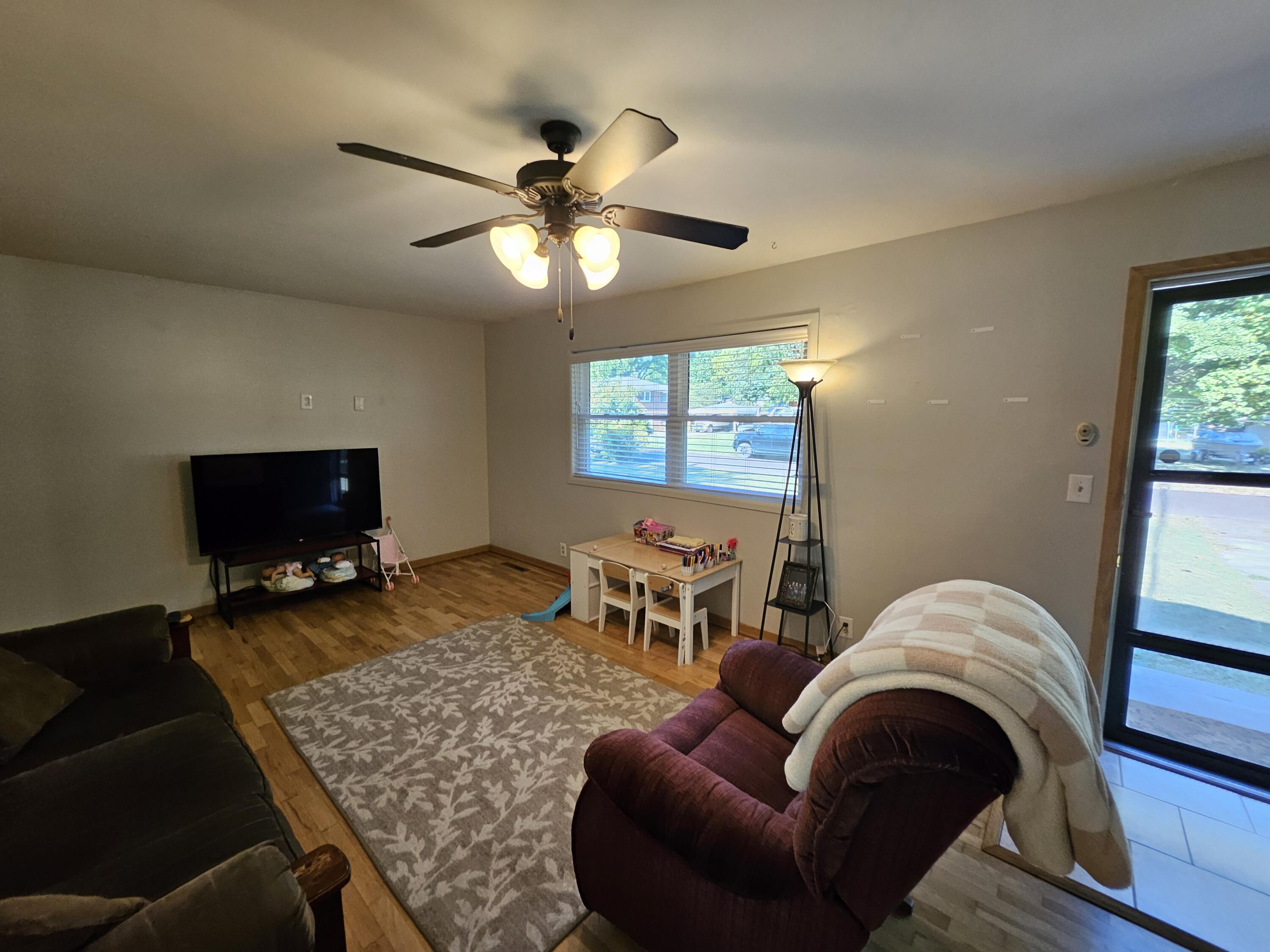 1310 6th Street Property Photo 5