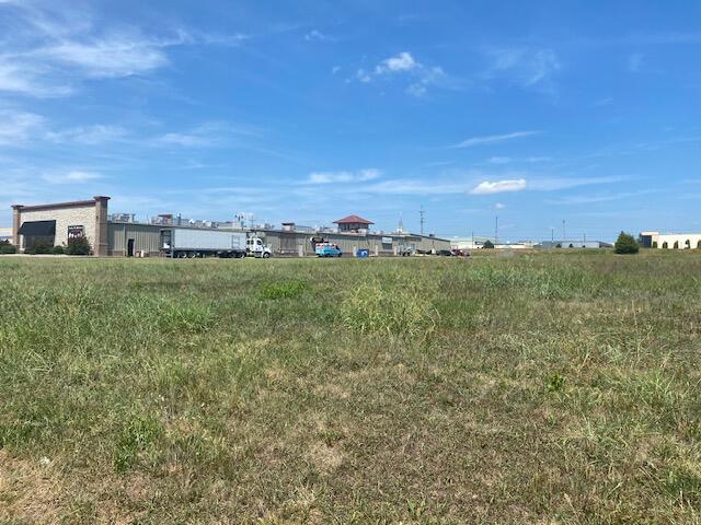 1713 West James River Road Property Photo 3