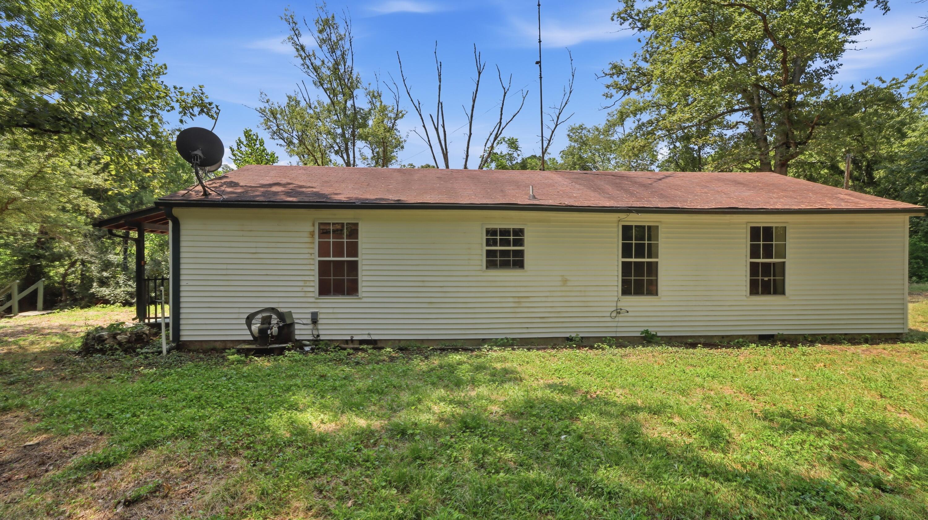12483 County Road 76-162 Property Photo 3