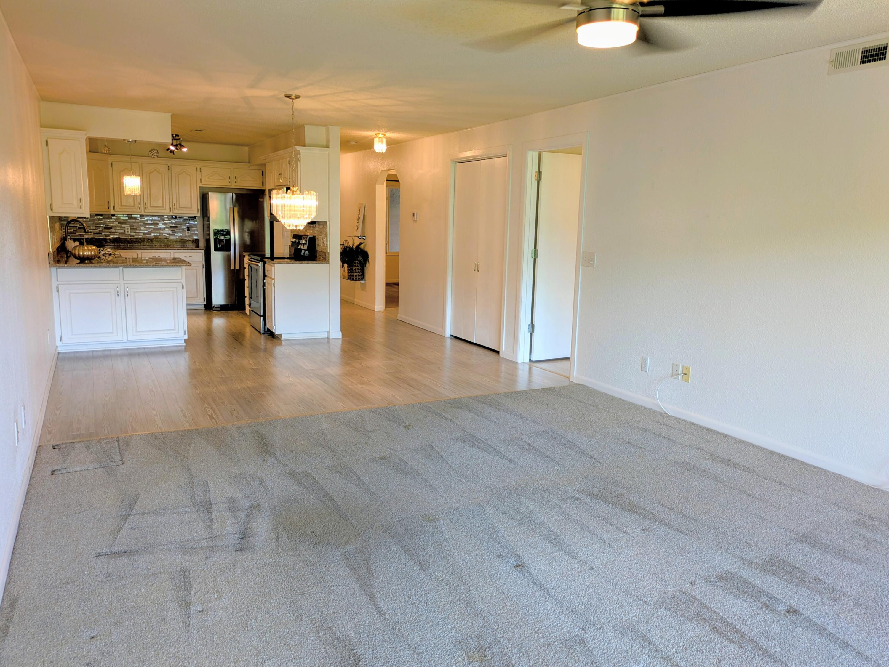 150 Sunken Forest Dr. 8-211 Property Photo 28