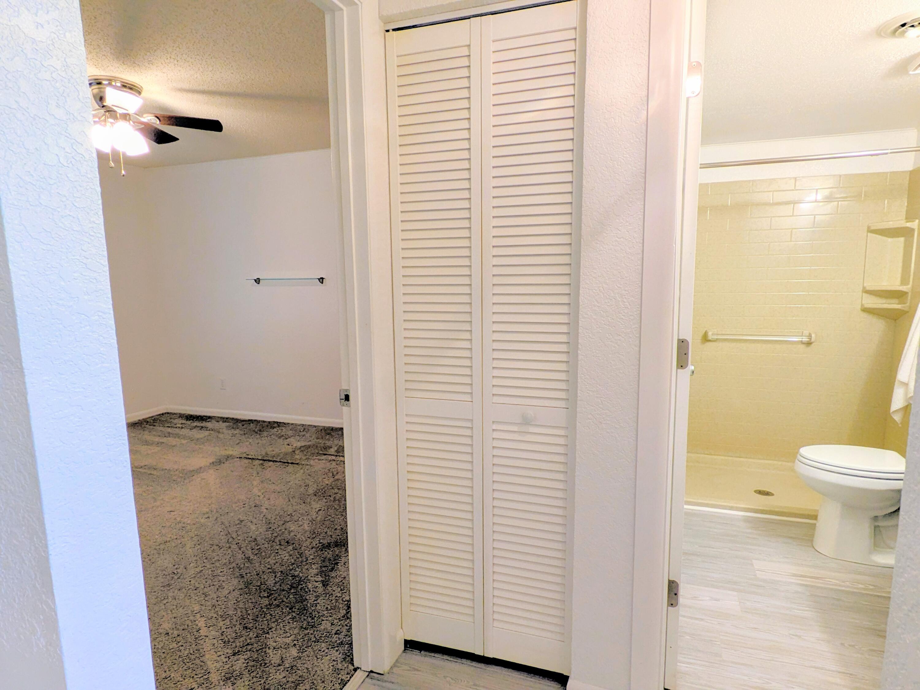 150 Sunken Forest Dr. 8-211 Property Photo 61