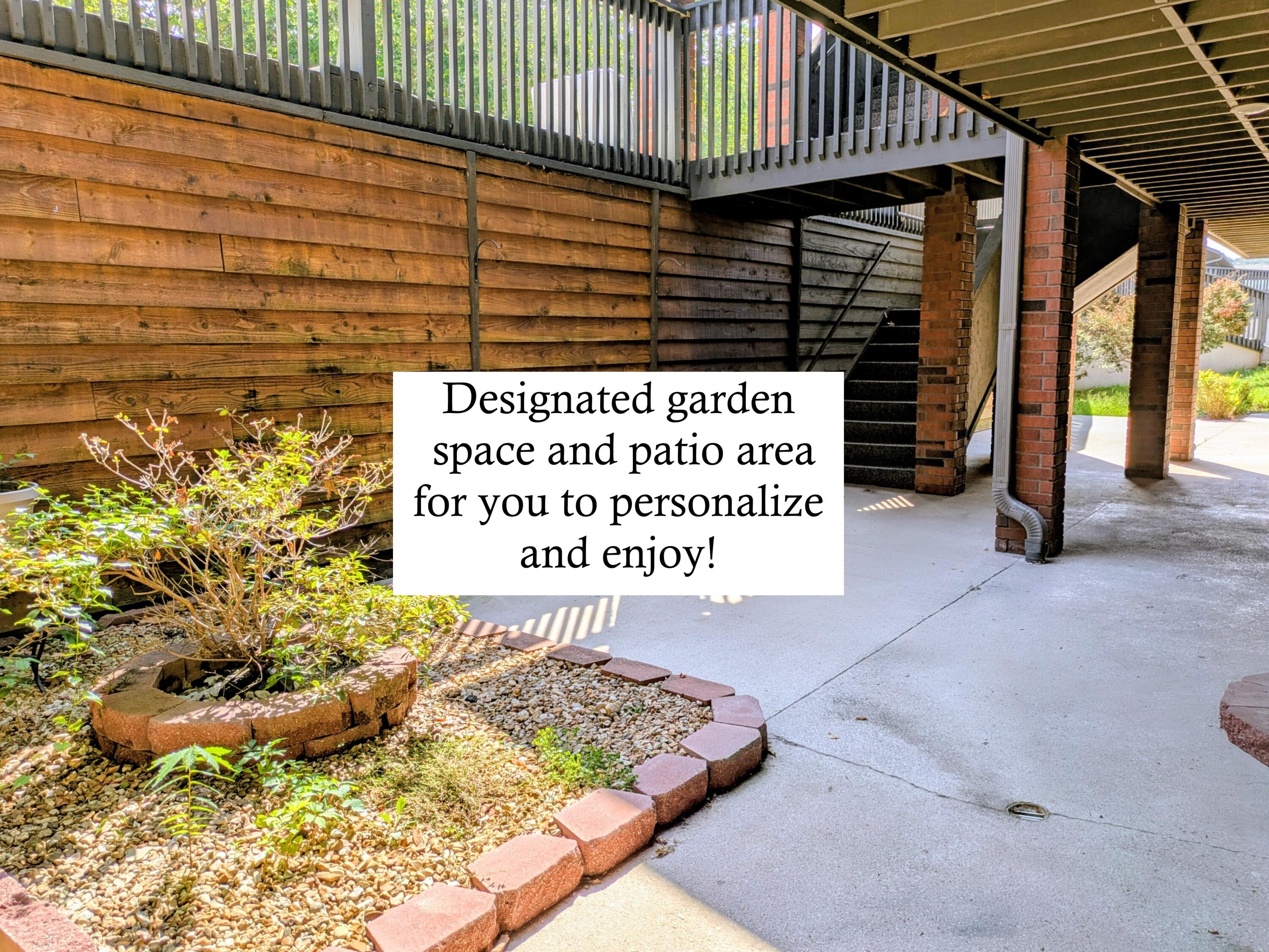 150 Sunken Forest Dr. 8-211 Property Photo 68