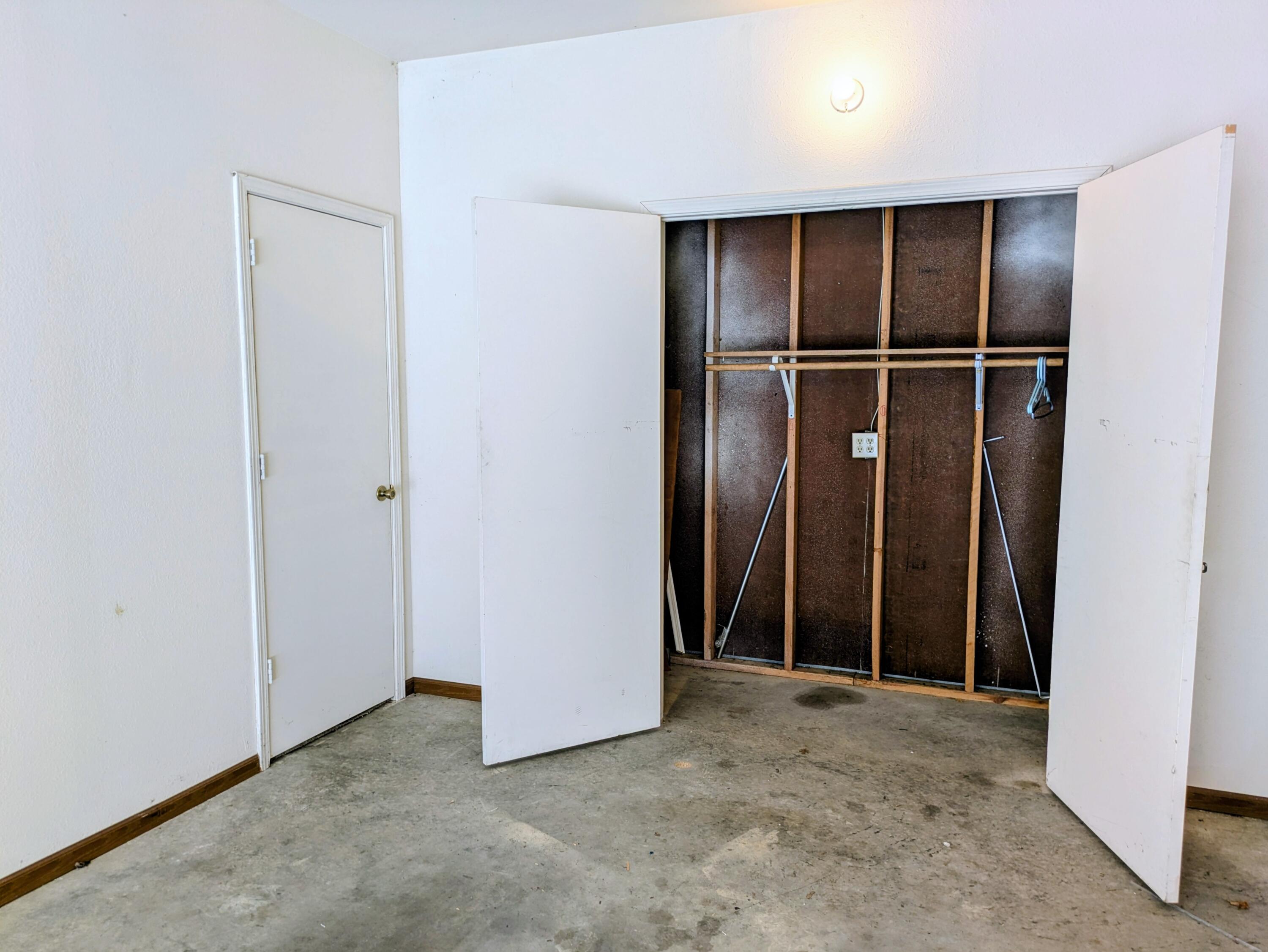 150 Sunken Forest Dr. 8-211 Property Photo 74