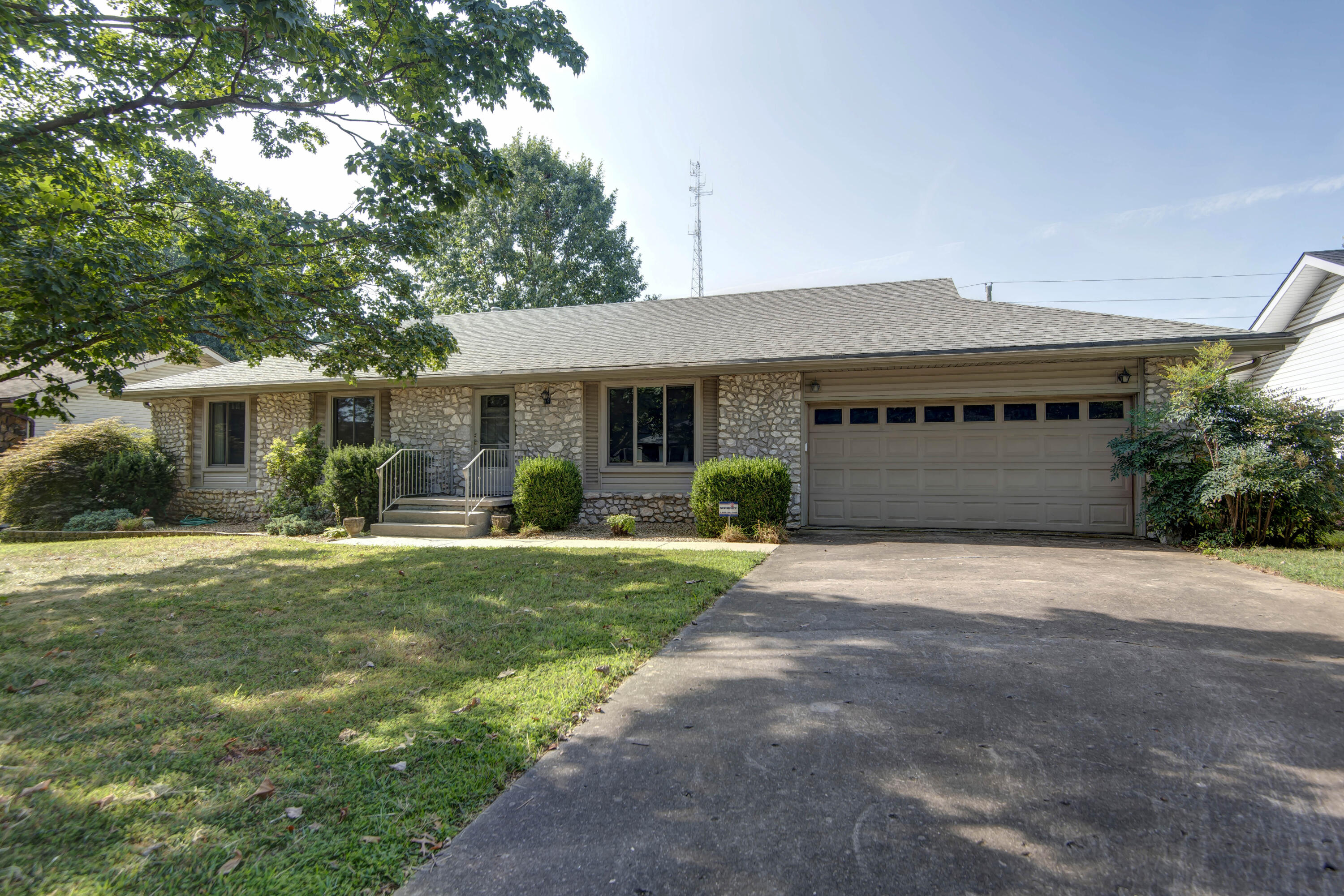 506 East Kingsley Street Property Photo 2