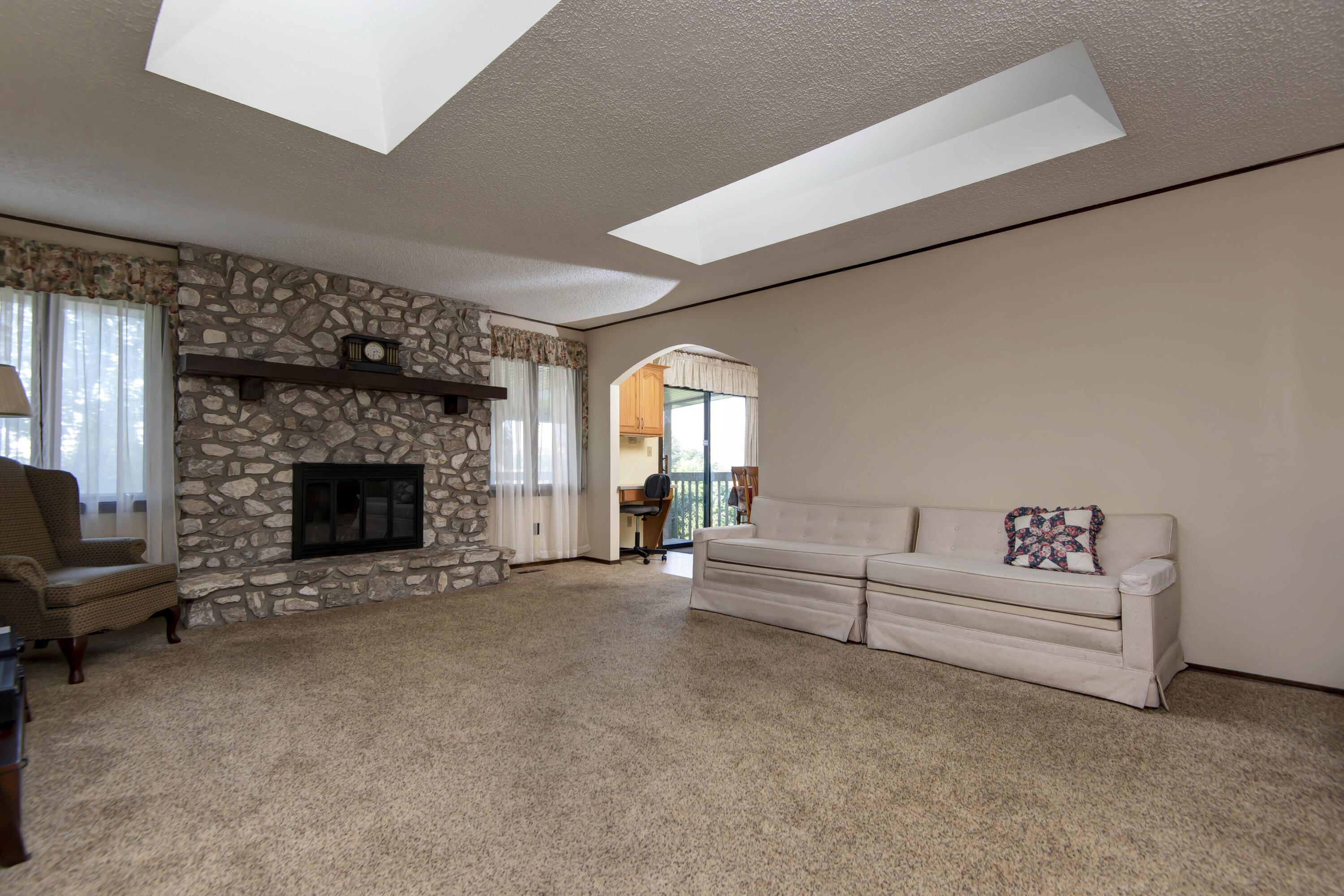 506 East Kingsley Street Property Photo 4