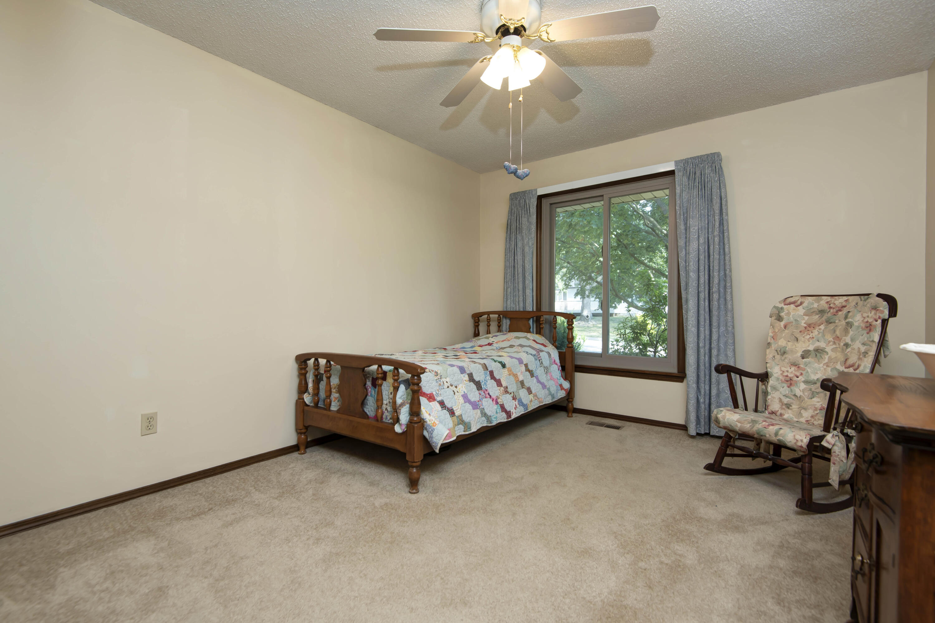 506 East Kingsley Street Property Photo 17