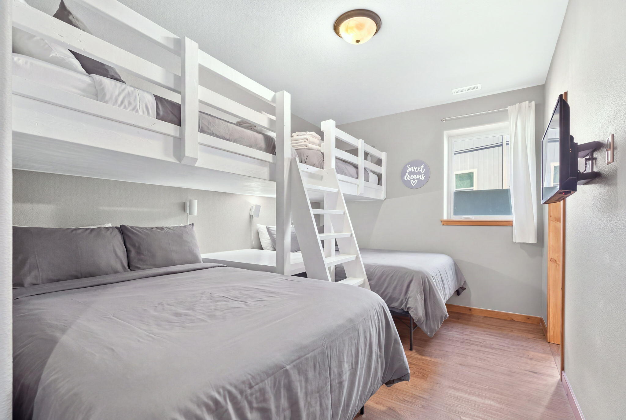 225 Foggy Bay Lane Property Photo 37