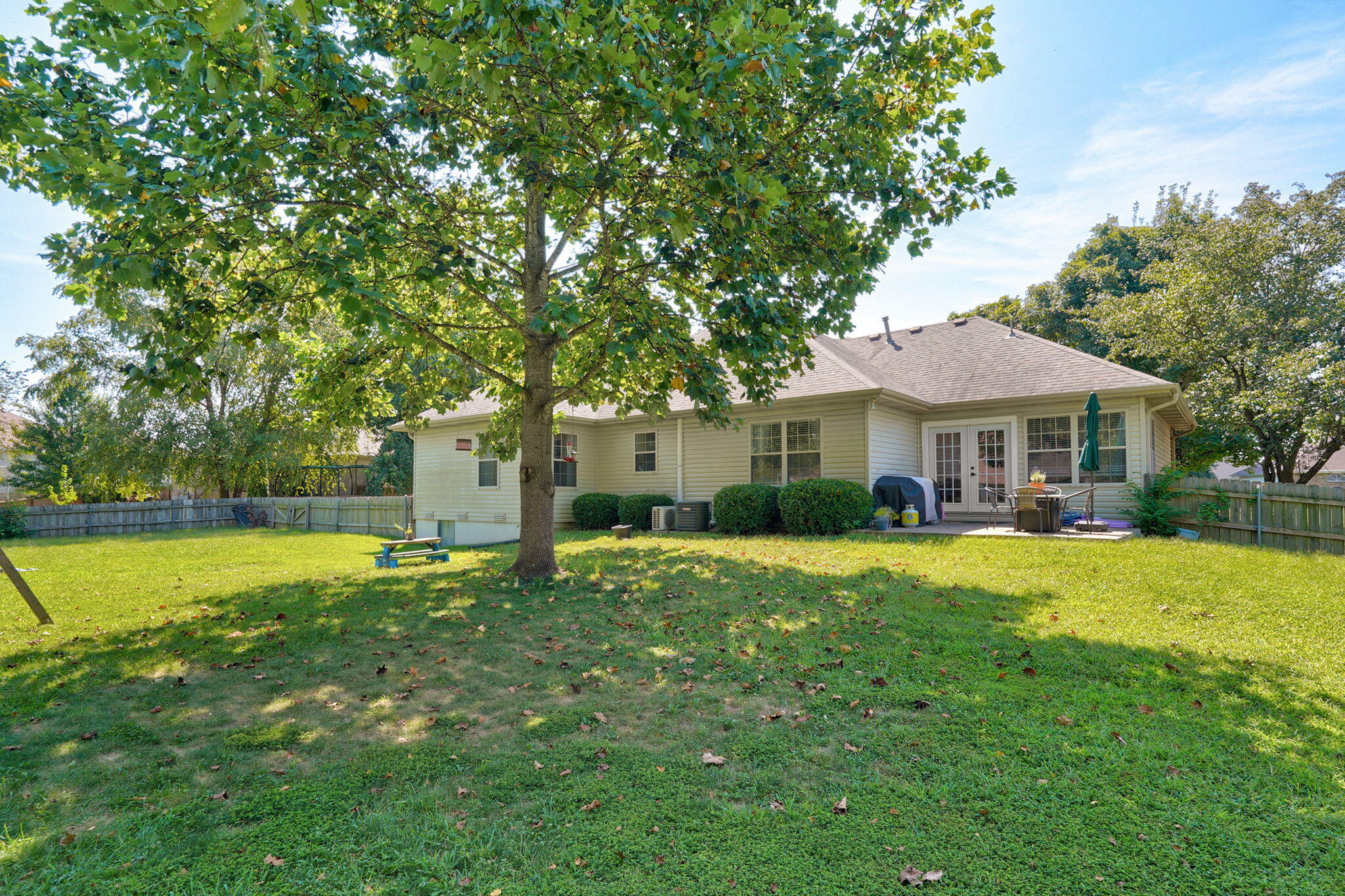 391 Shores Parkway Property Photo 31
