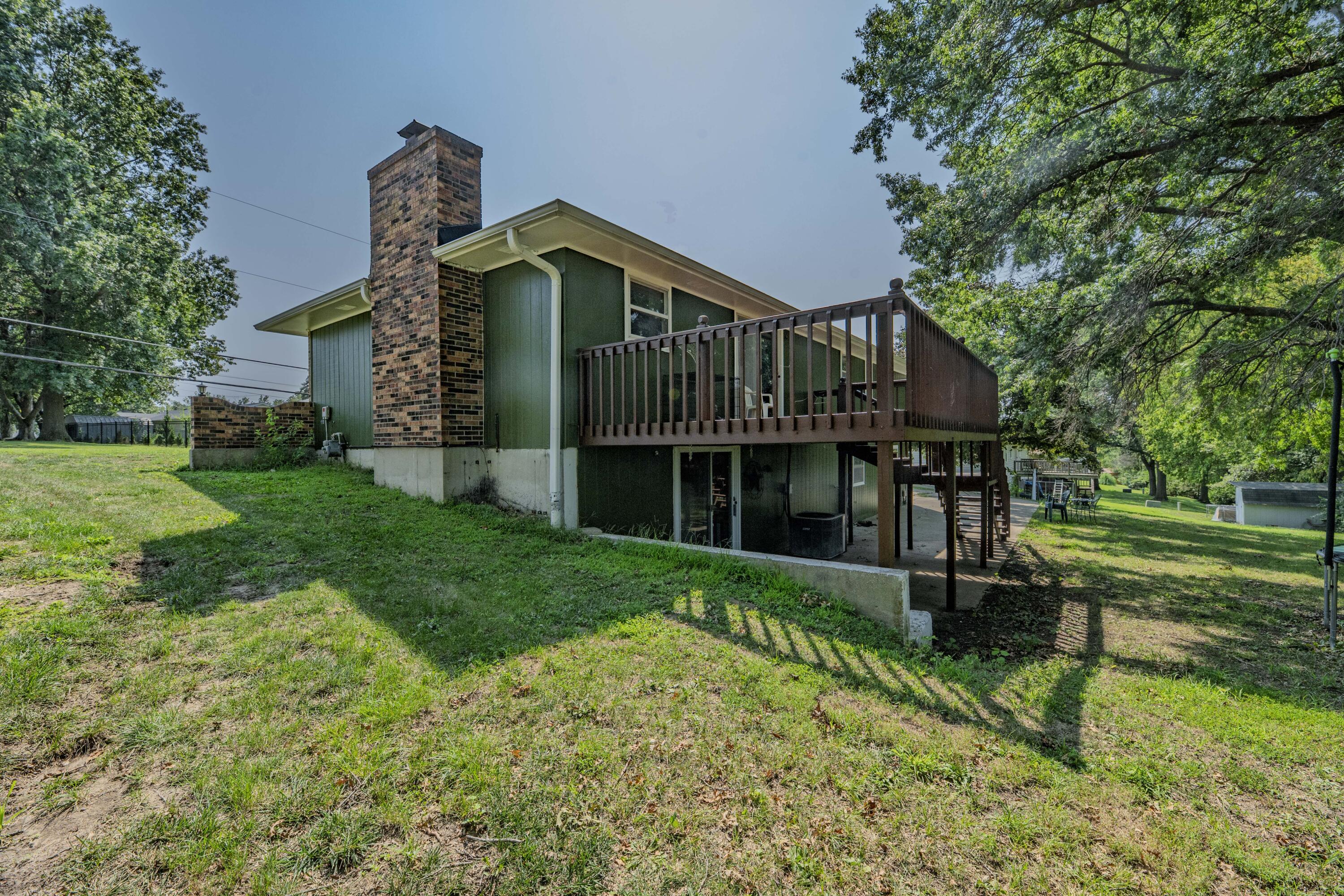 3311 Lake Trenton Drive Property Photo 23