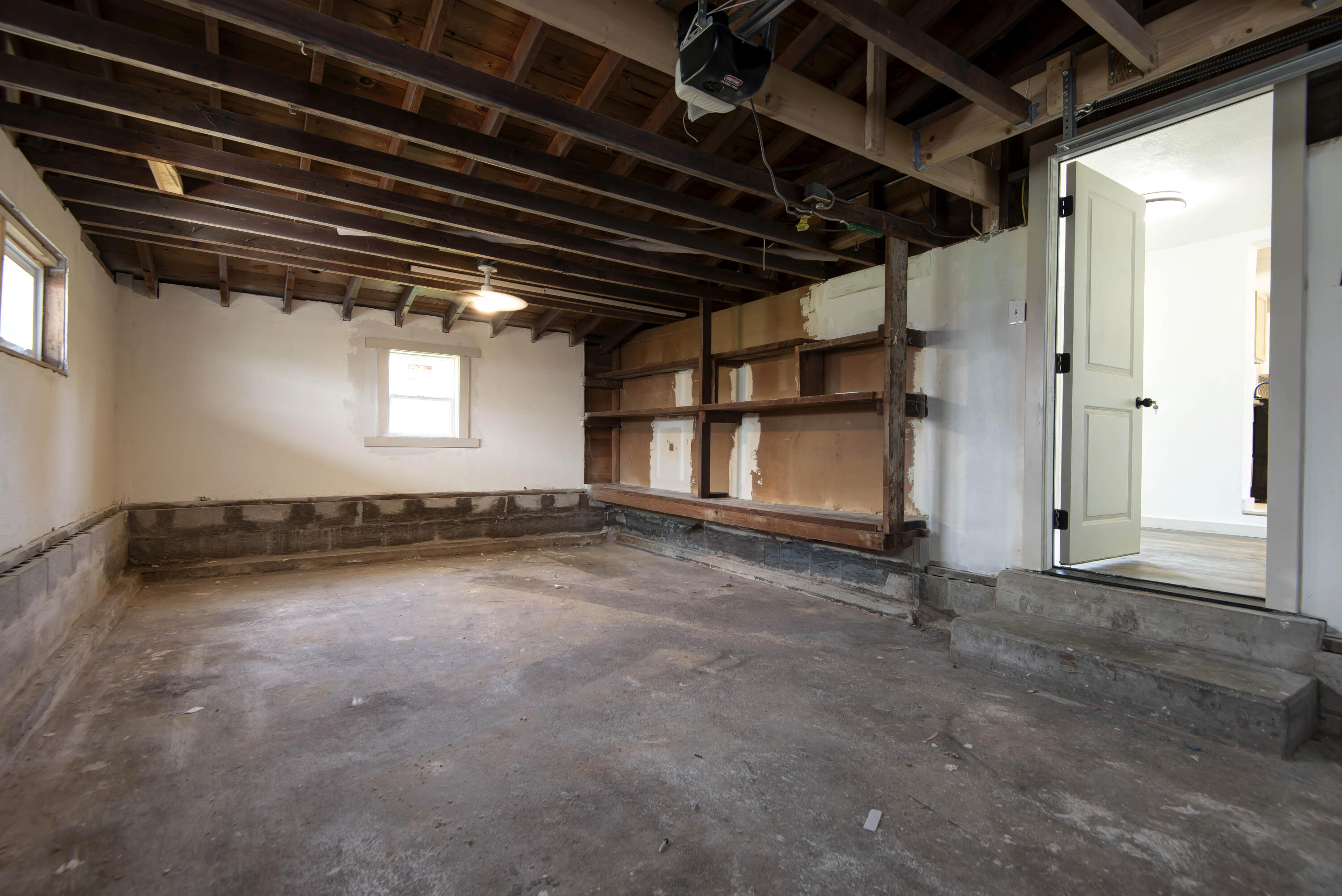 208 South Water Street Property Photo 25