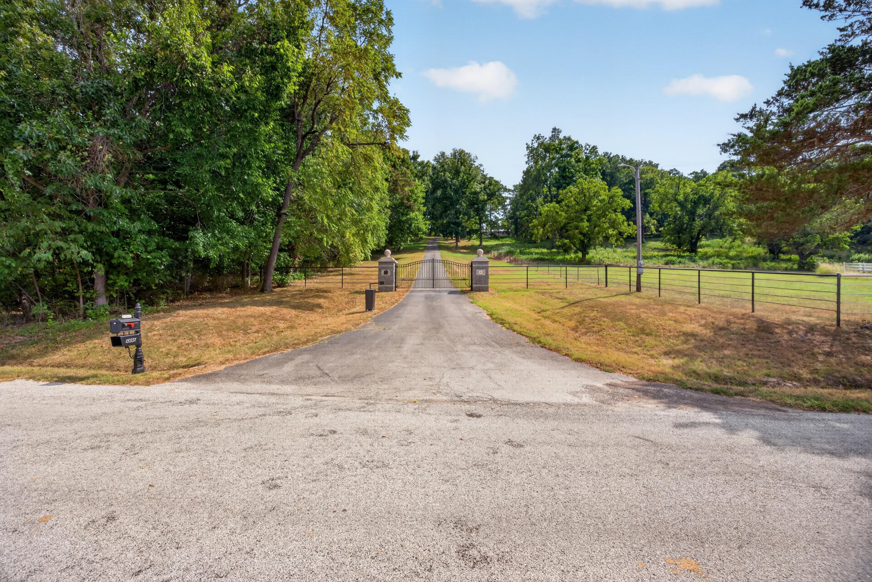 15531 Kentucky Road Property Photo 2