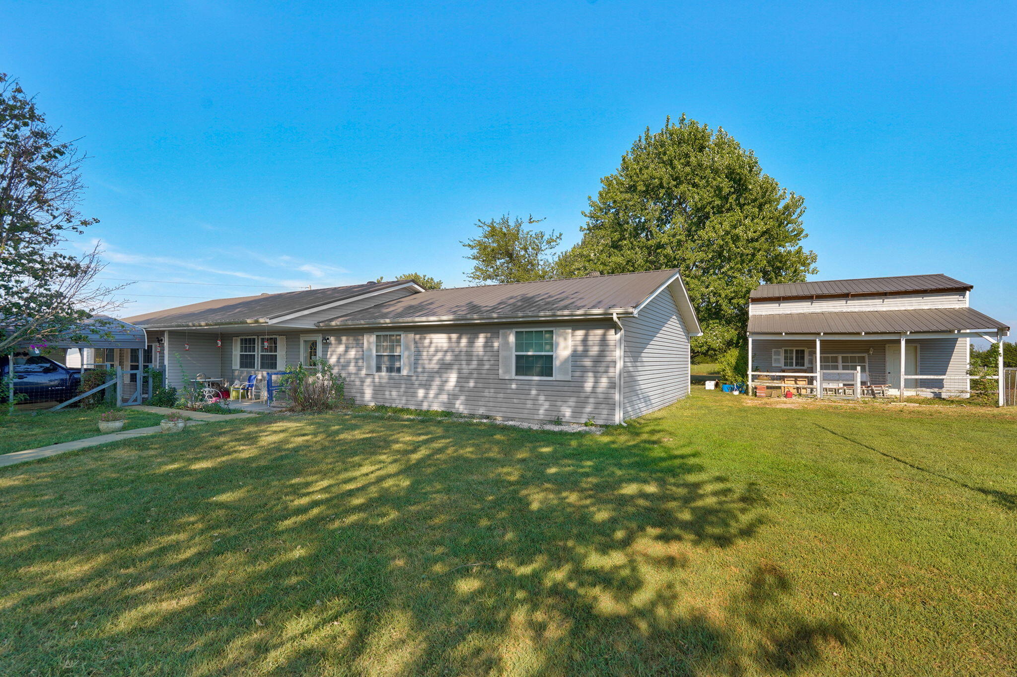 788 State Road H Property Photo 2