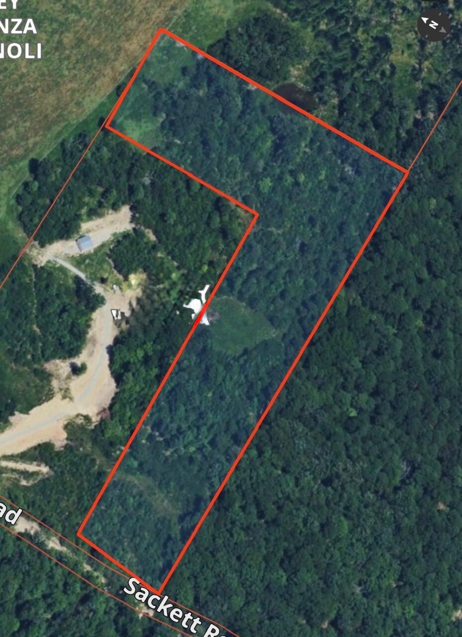 000 Sackett Road 1