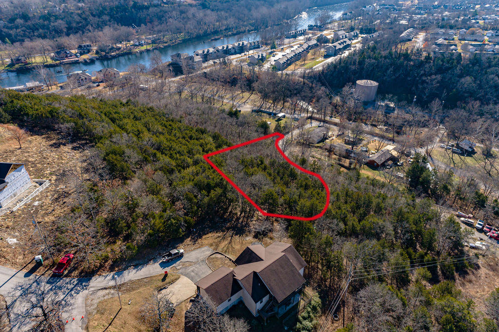 000 Shady Drive Property Photo 3