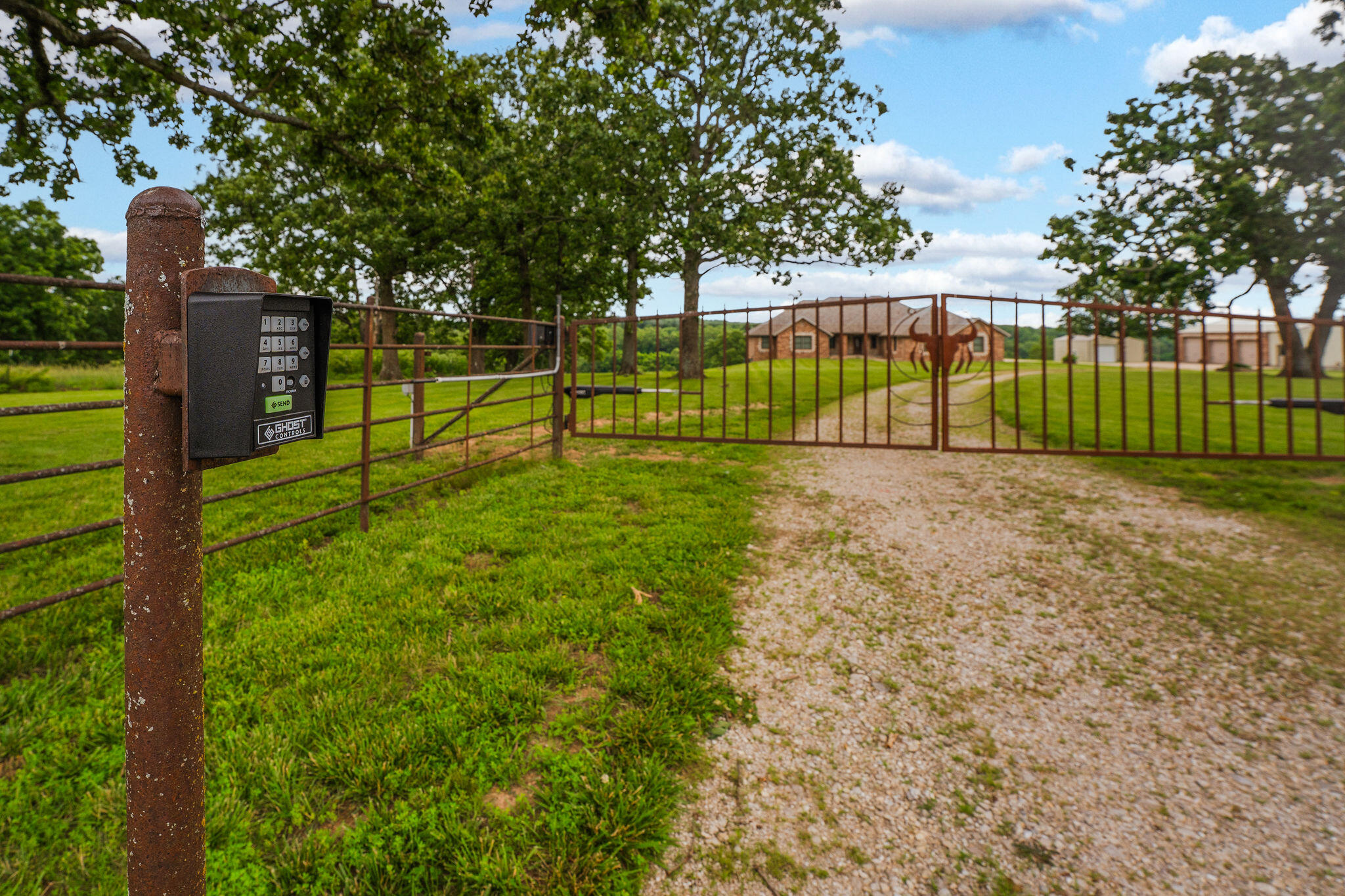 10780 State Hwy Kk Property Photo 3