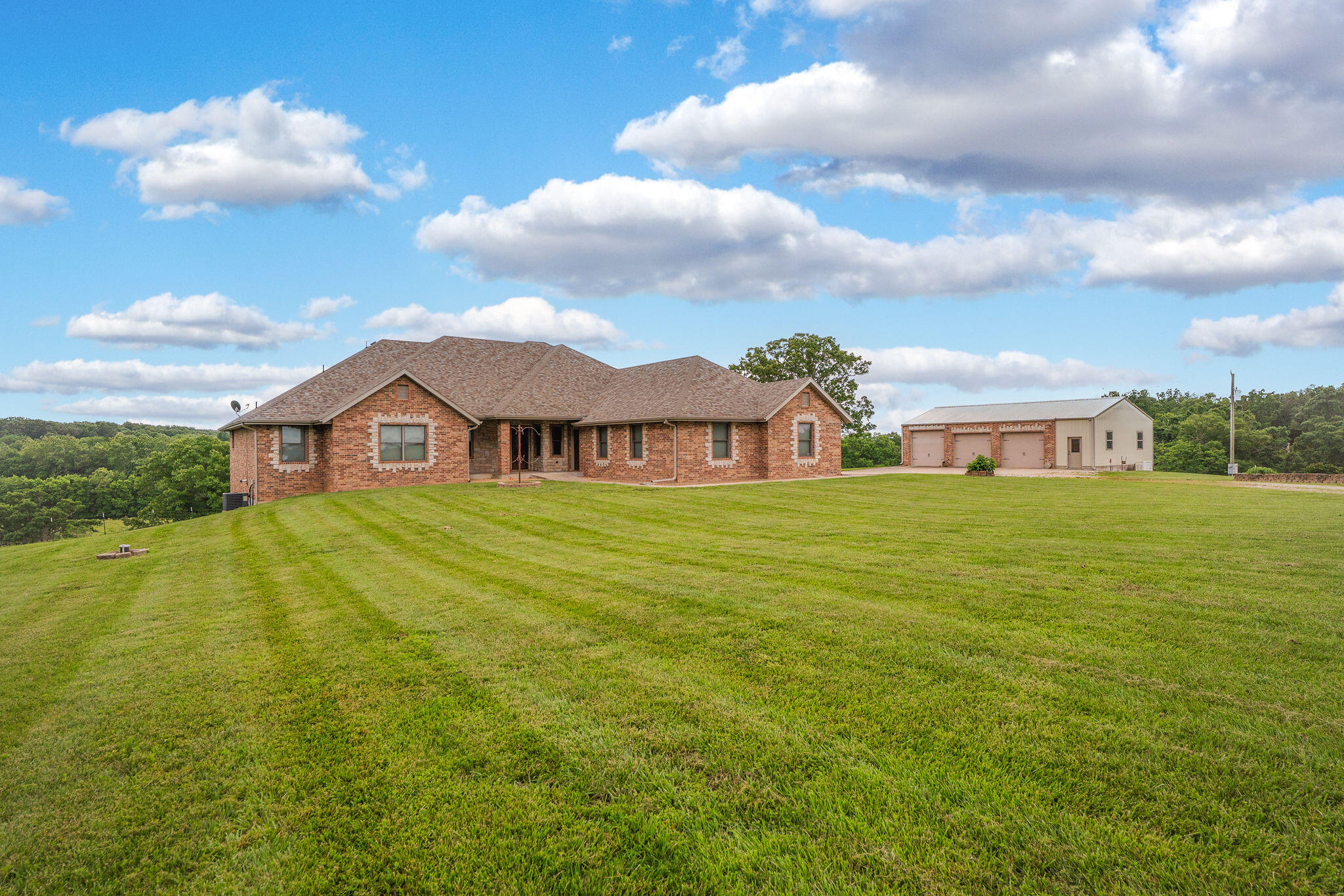 10780 State Hwy Kk Property Photo 5