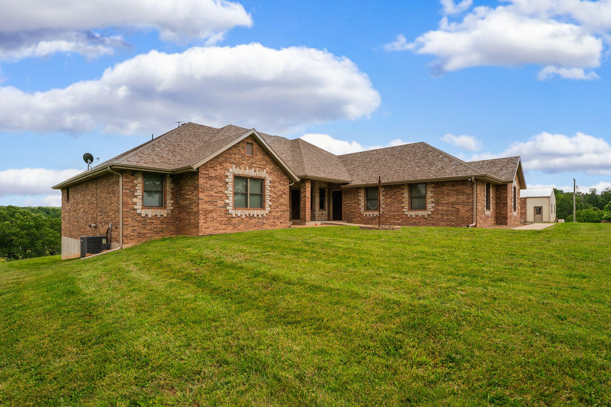 10780 State Hwy Kk Property Photo 8
