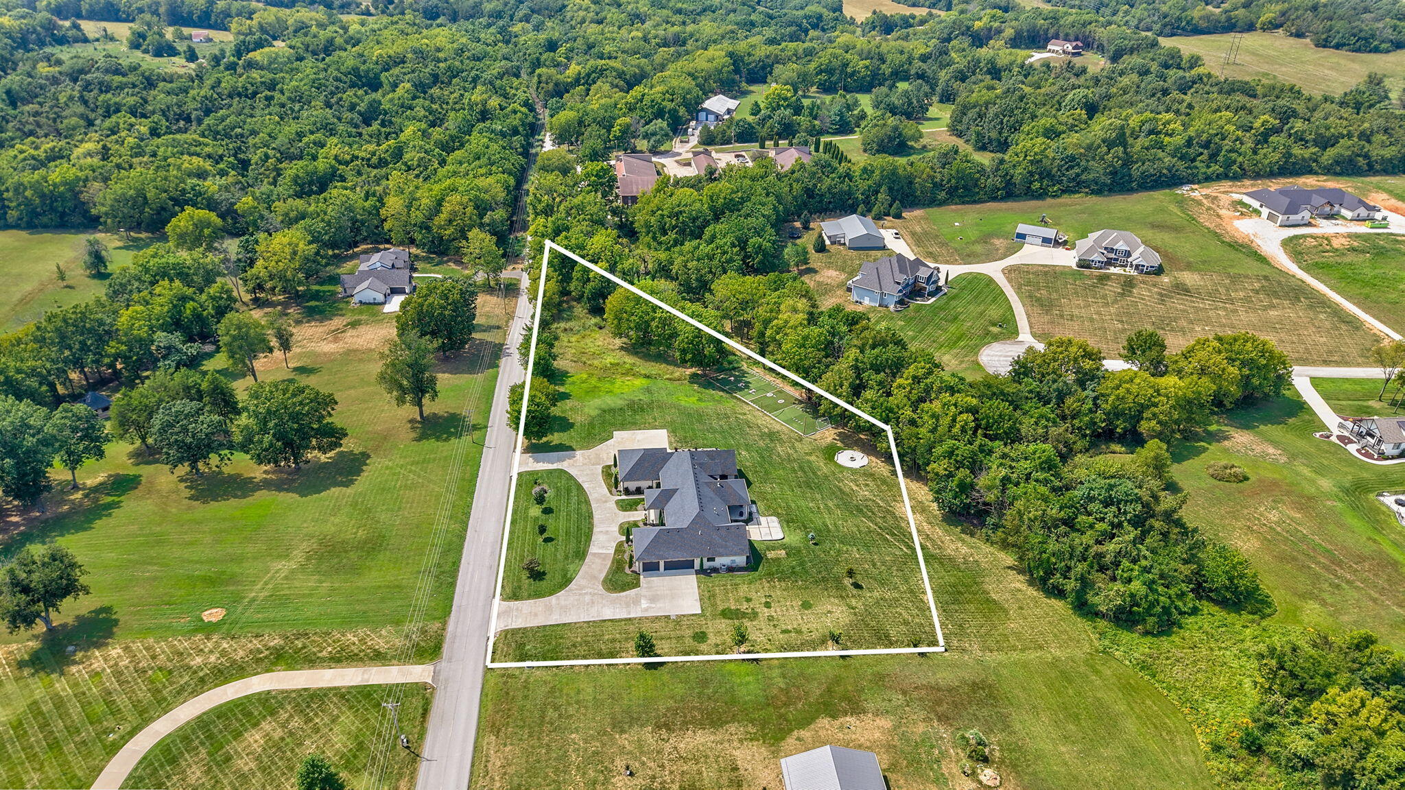 3373 Westwind Drive Property Photo 6