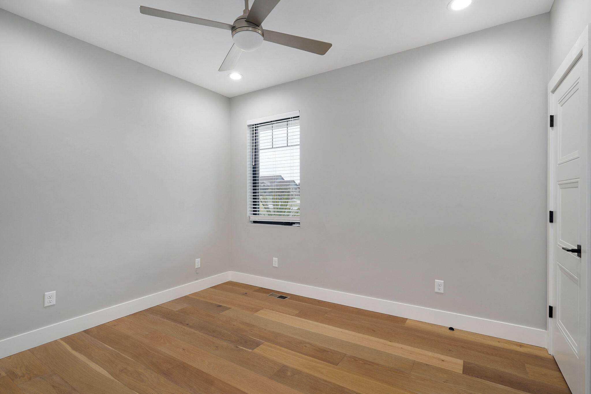 3373 Westwind Drive Property Photo 35