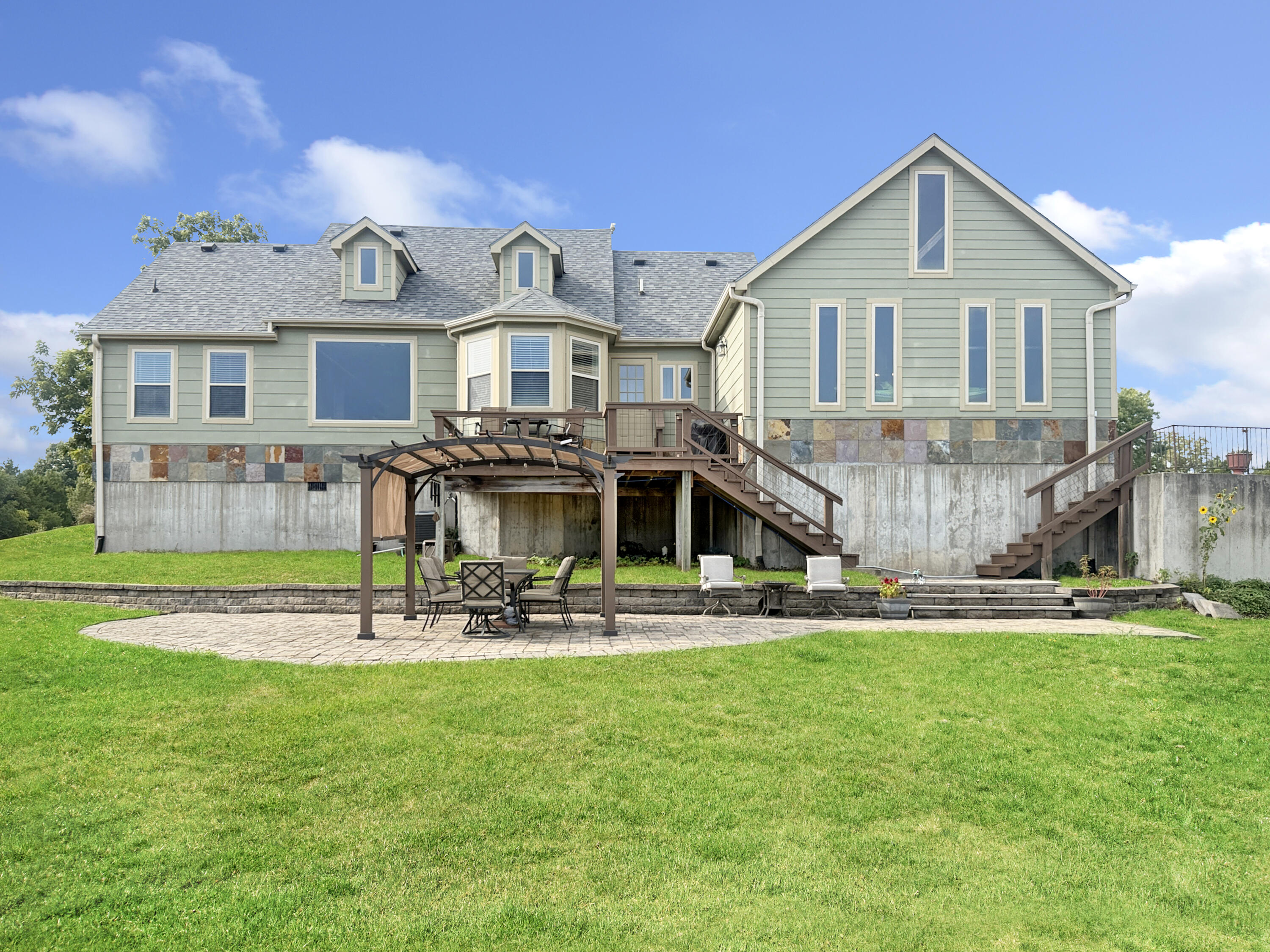 2400 Robertson Mill Way Property Photo 17