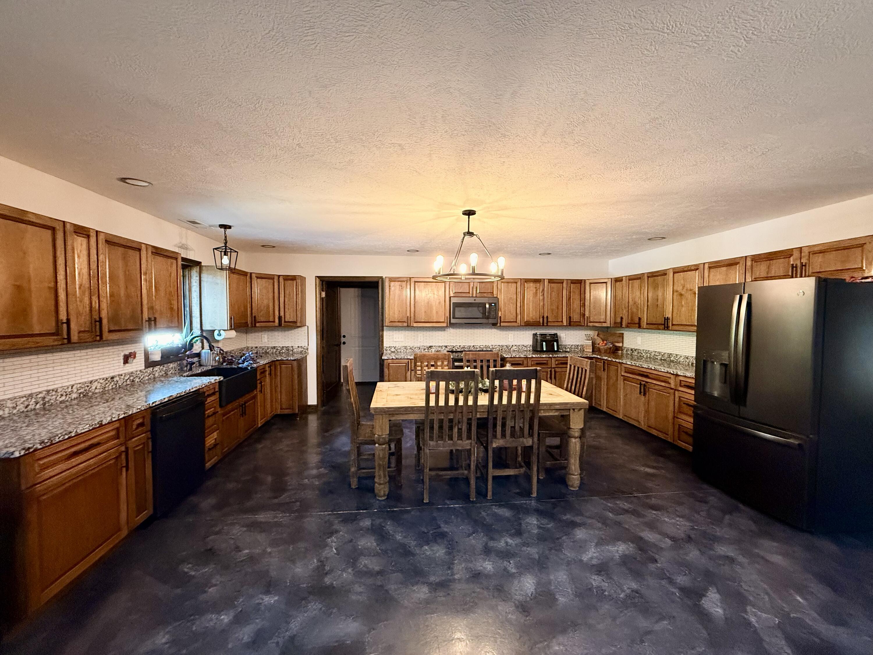 21275 State Hwy P Property Photo 8
