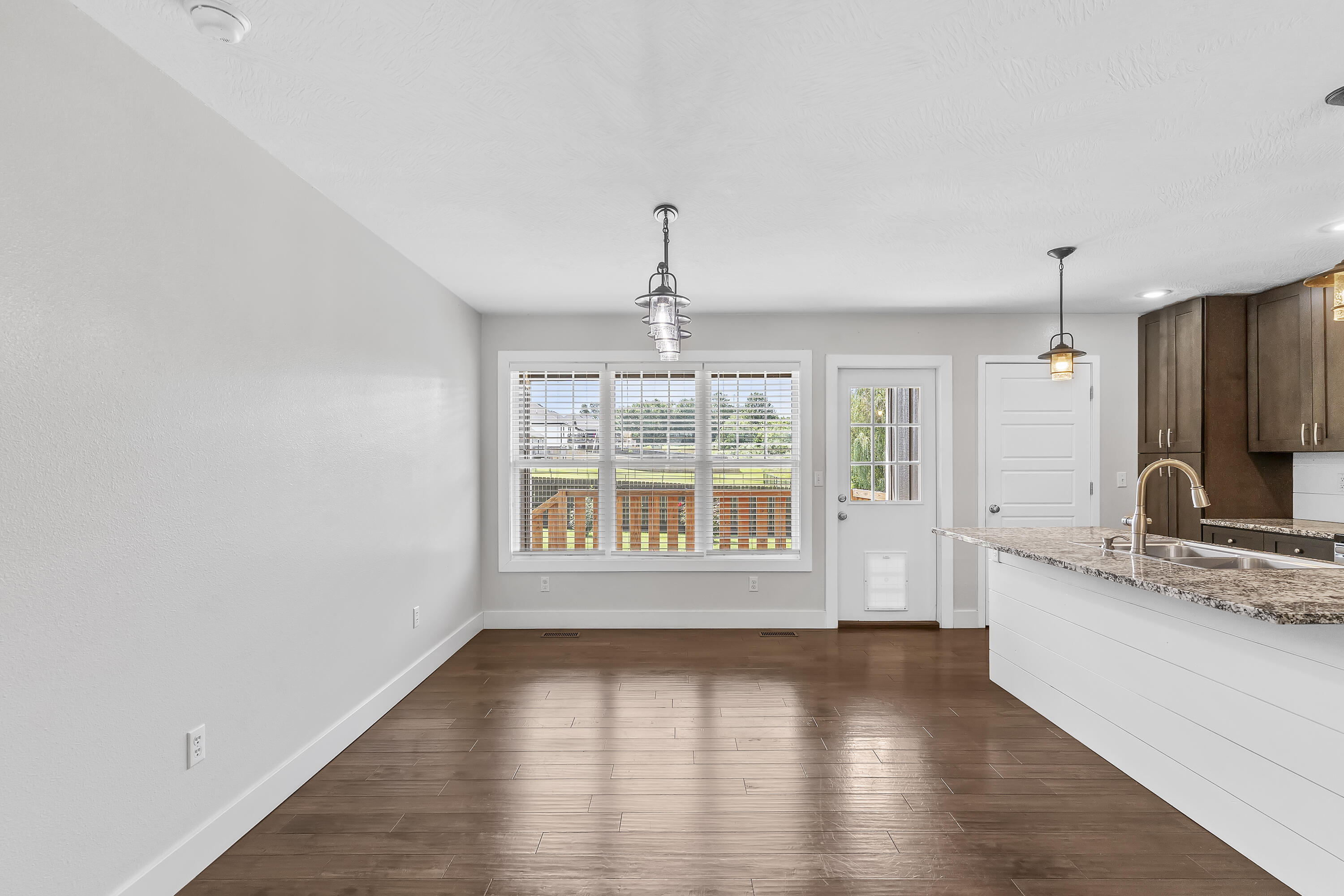 832 Shaffer Street Property Photo 6
