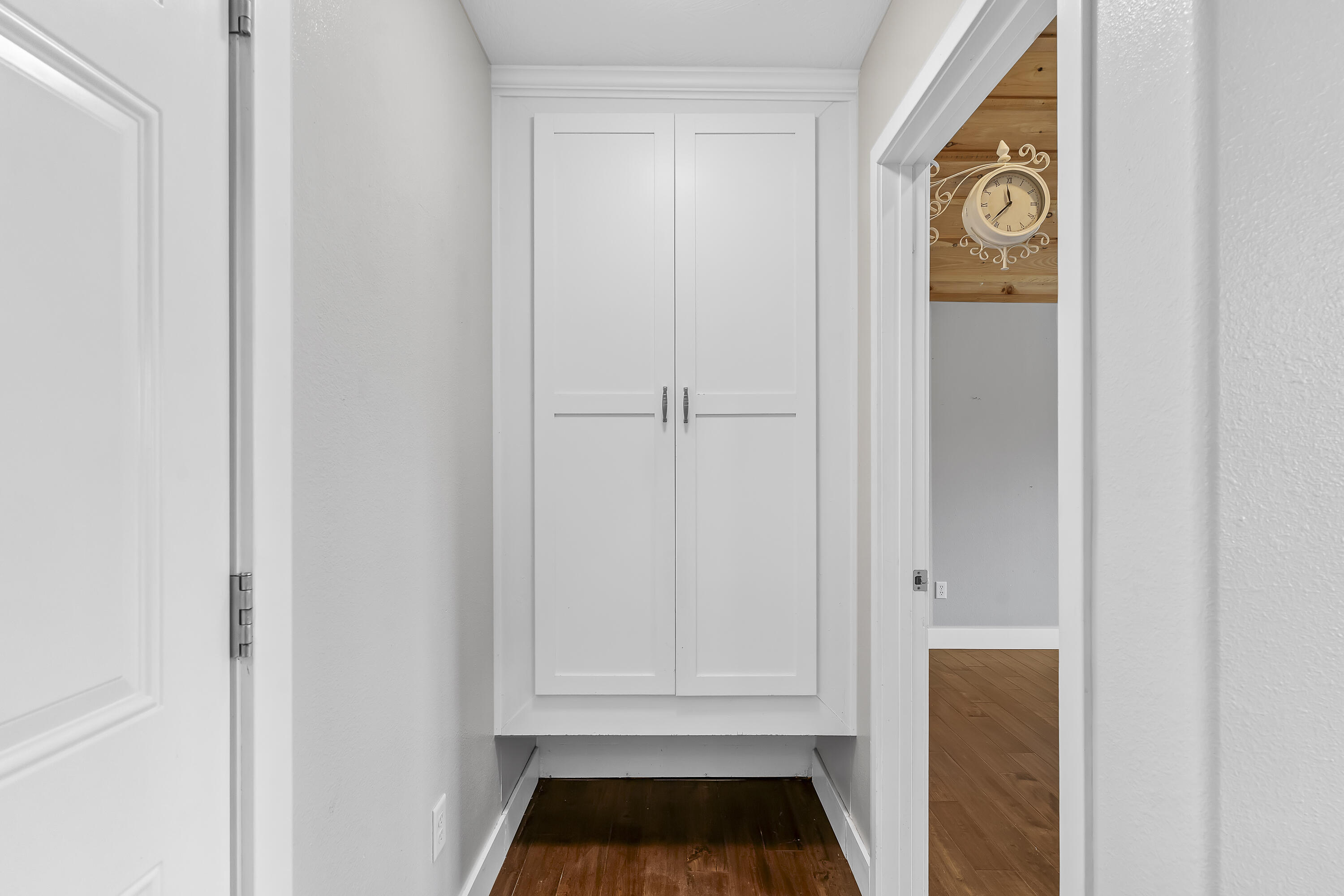 832 Shaffer Street Property Photo 14