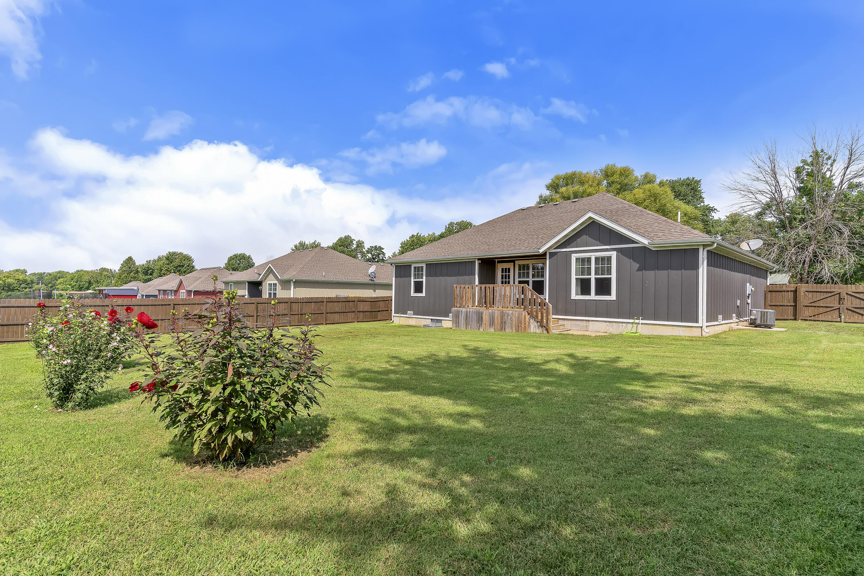 832 Shaffer Street Property Photo 32