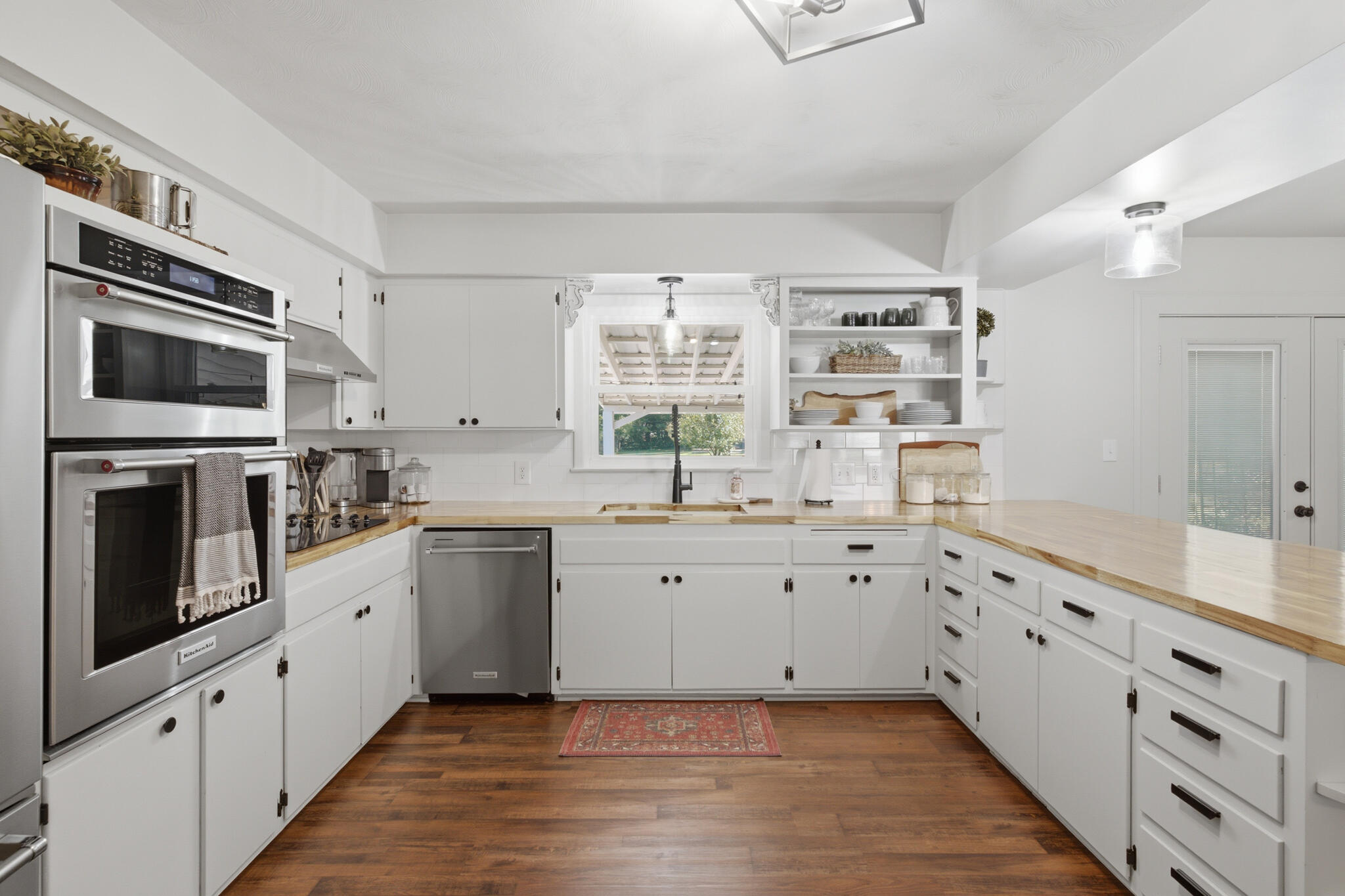 226 North Hampton Avenue Property Photo 16
