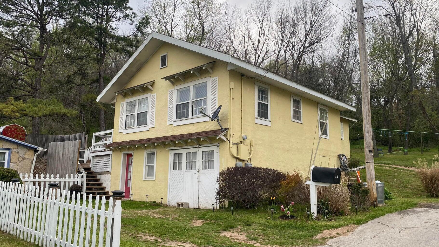 510 3rd Street Property Photo 2