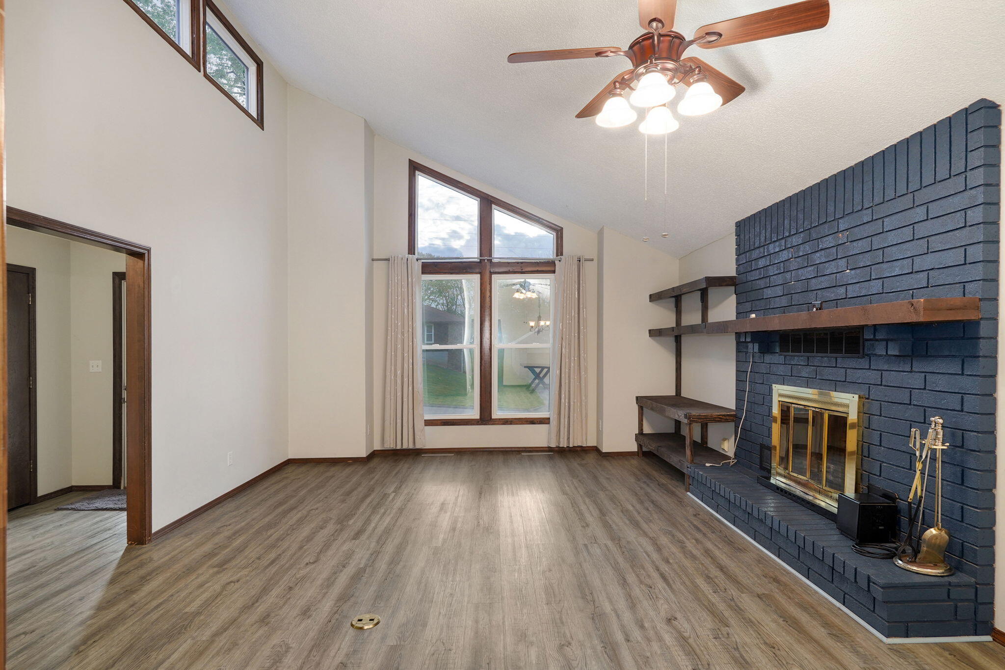 4740 South Glenn Avenue Property Photo 5