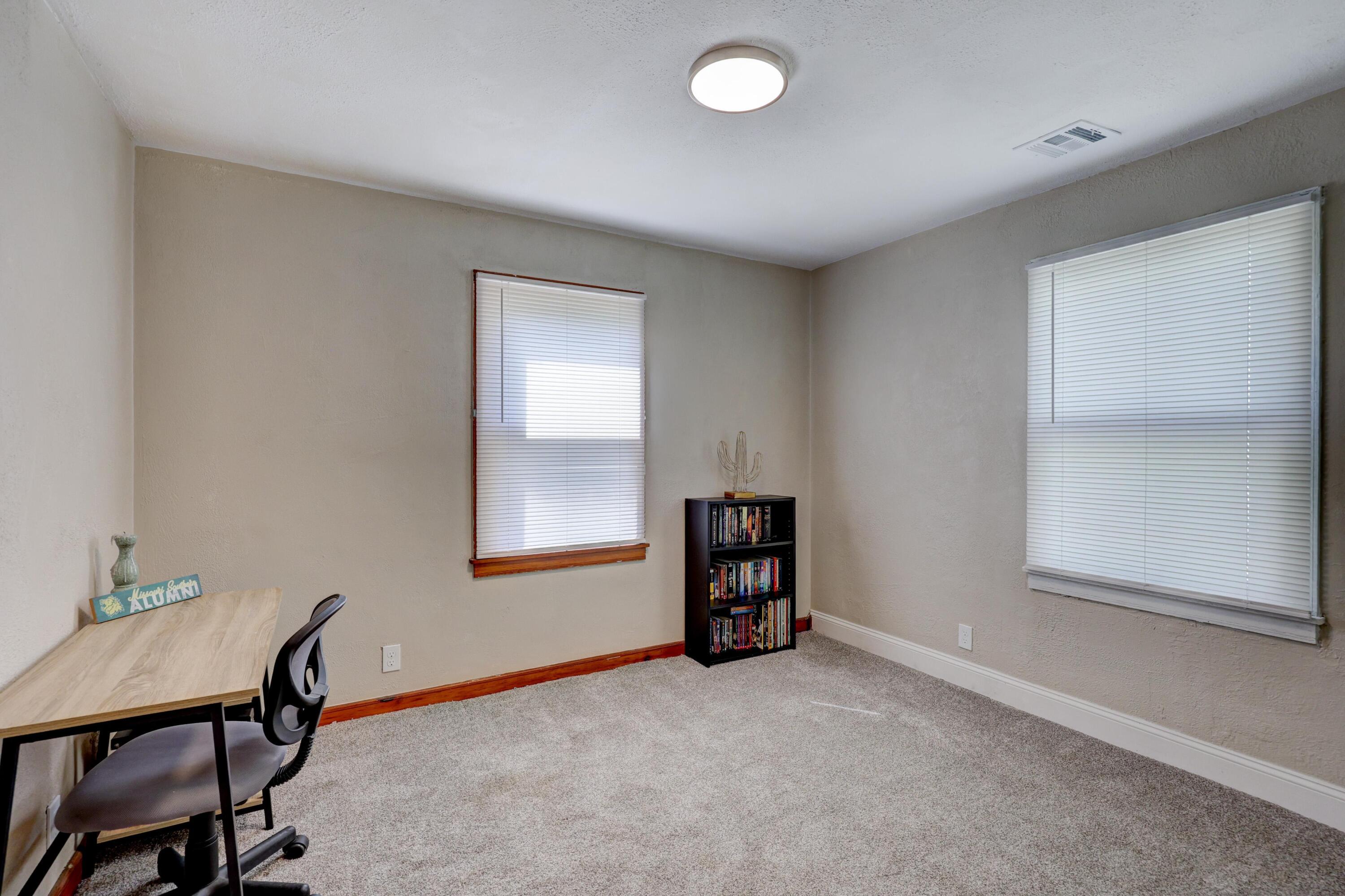 311 South Park Avenue Property Photo 19