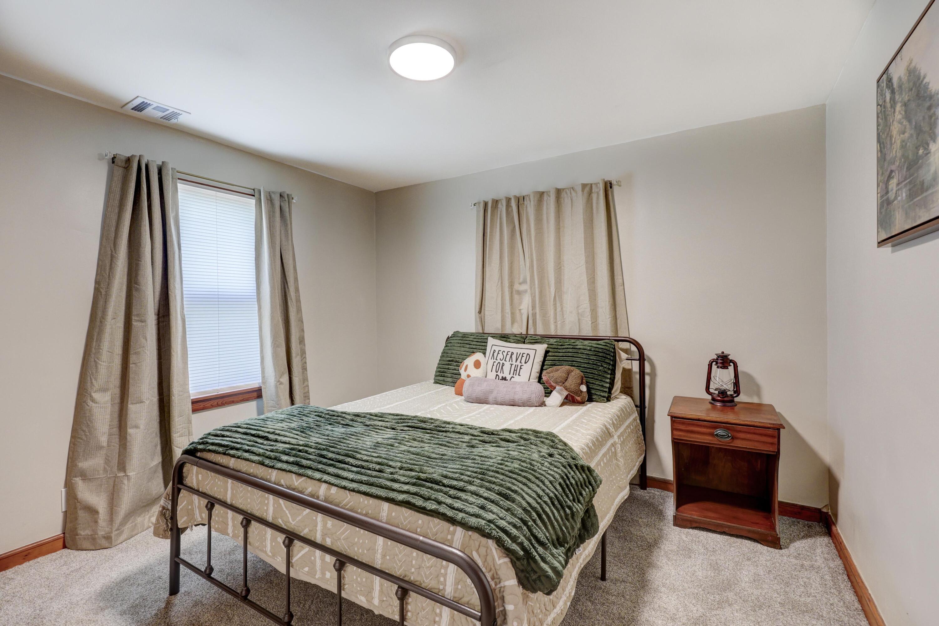 311 South Park Avenue Property Photo 23