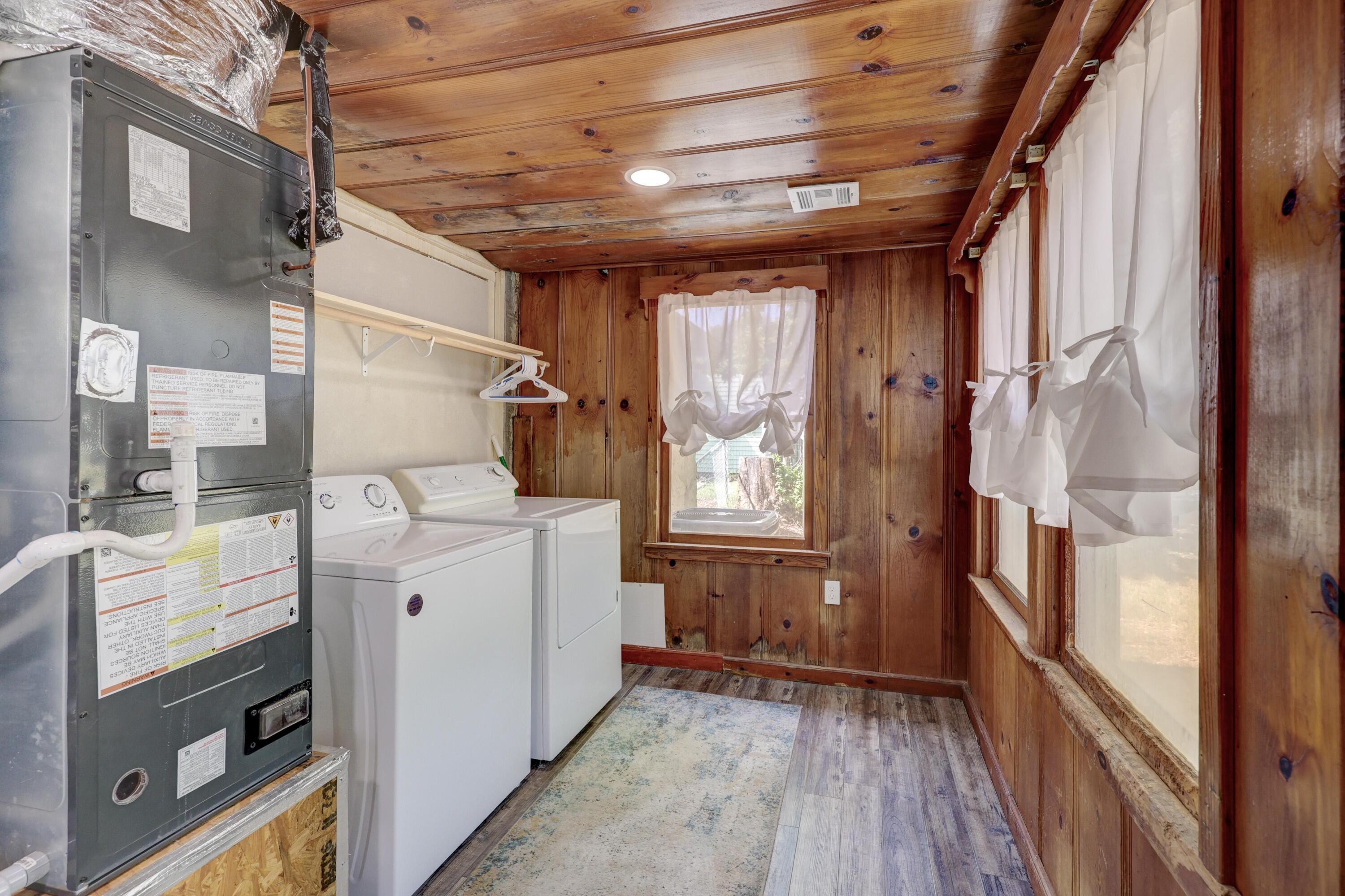 311 South Park Avenue Property Photo 26