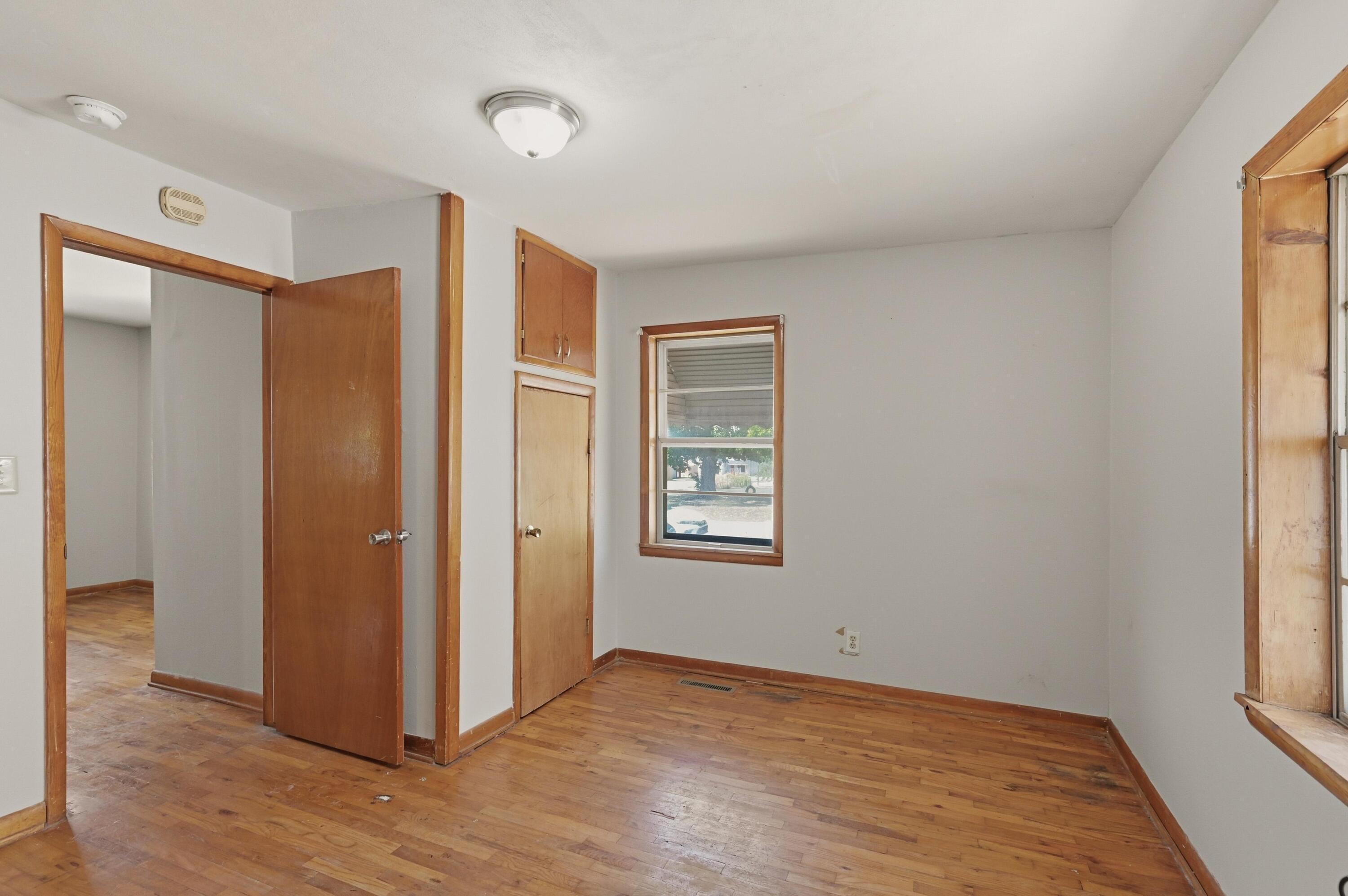 1229 South Monroe Avenue Property Photo 8