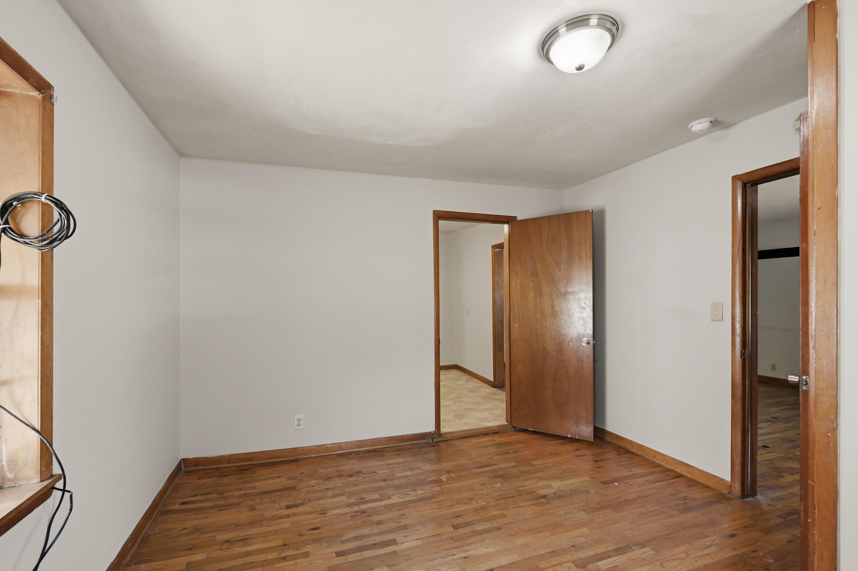 1229 South Monroe Avenue Property Photo 9