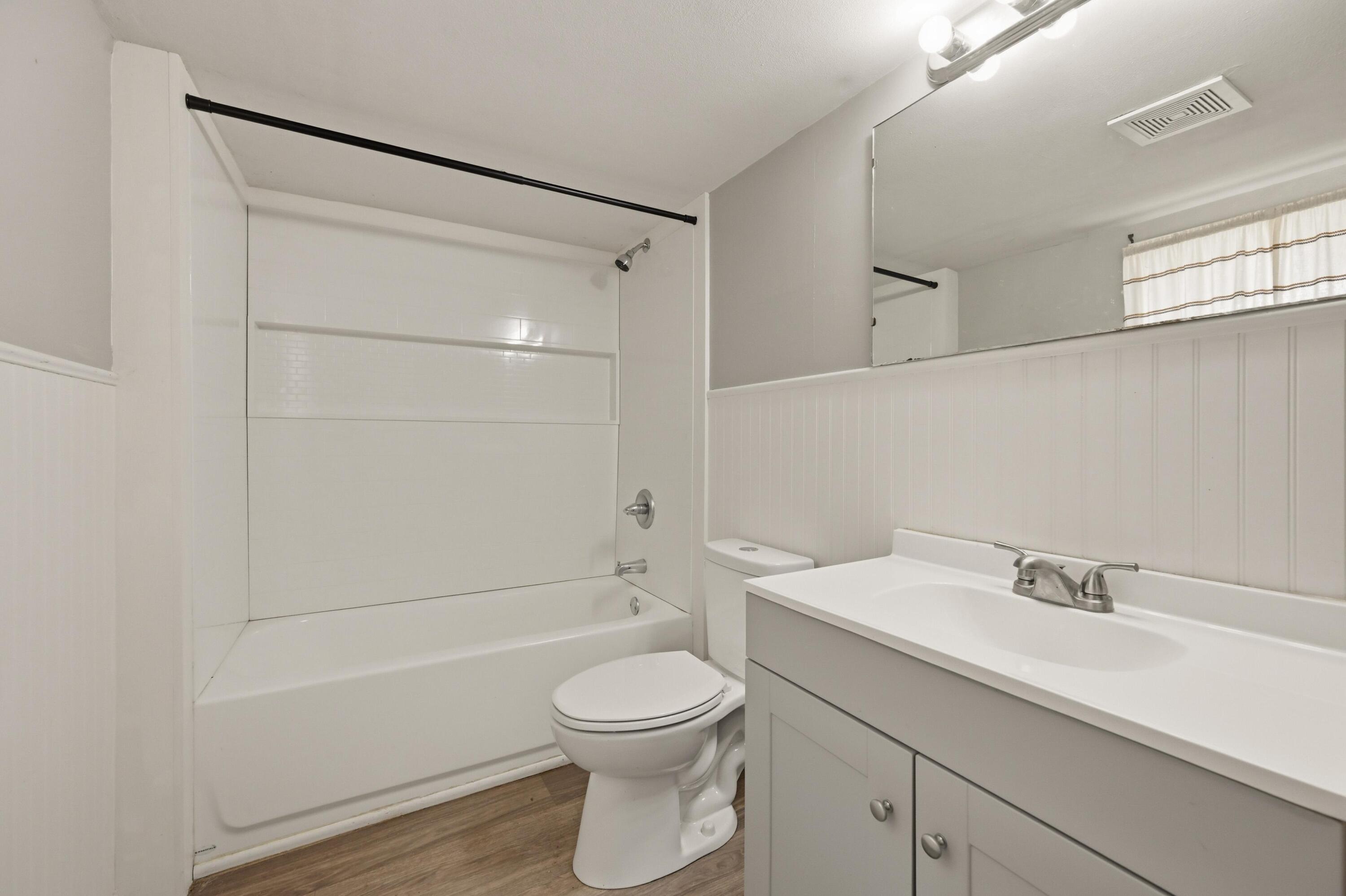1229 South Monroe Avenue Property Photo 13