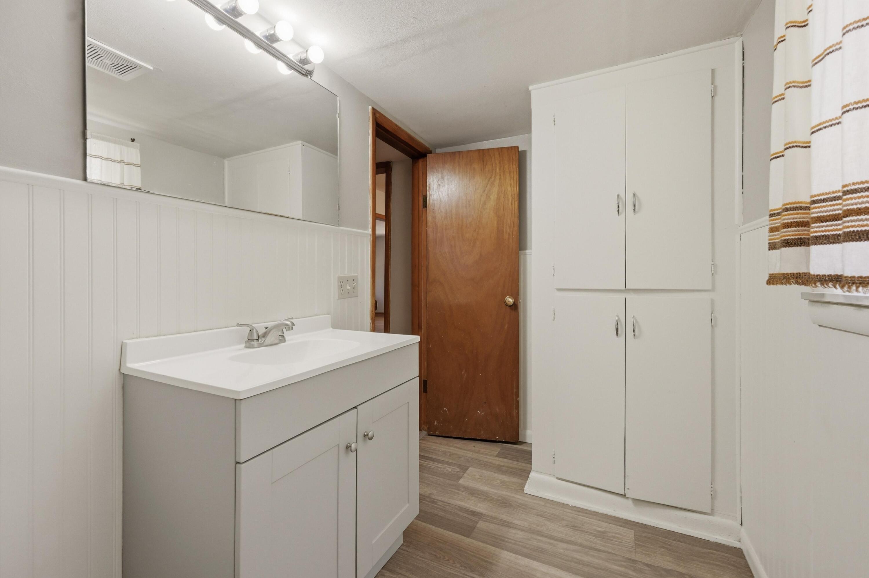 1229 South Monroe Avenue Property Photo 14