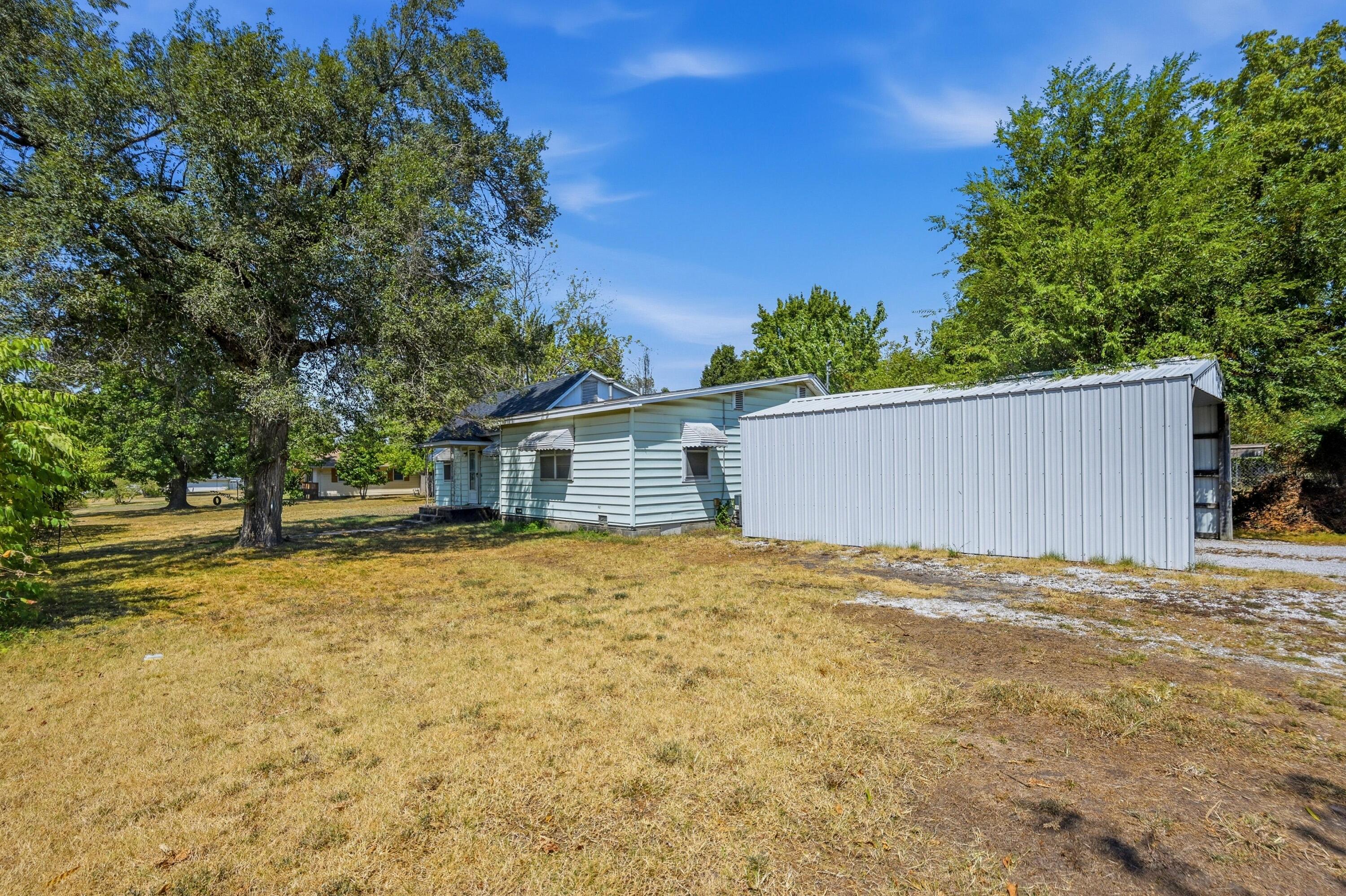 1229 South Monroe Avenue Property Photo 22