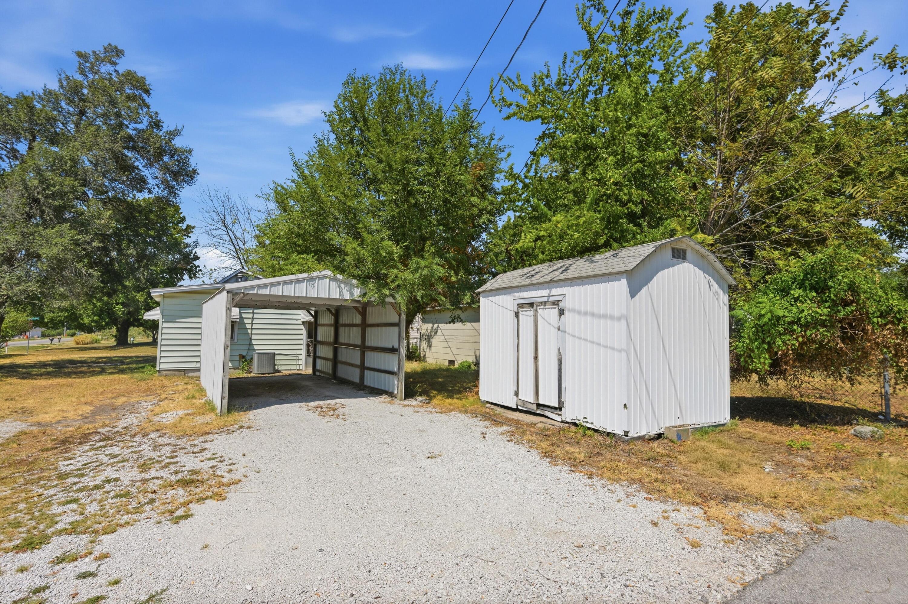 1229 South Monroe Avenue Property Photo 23