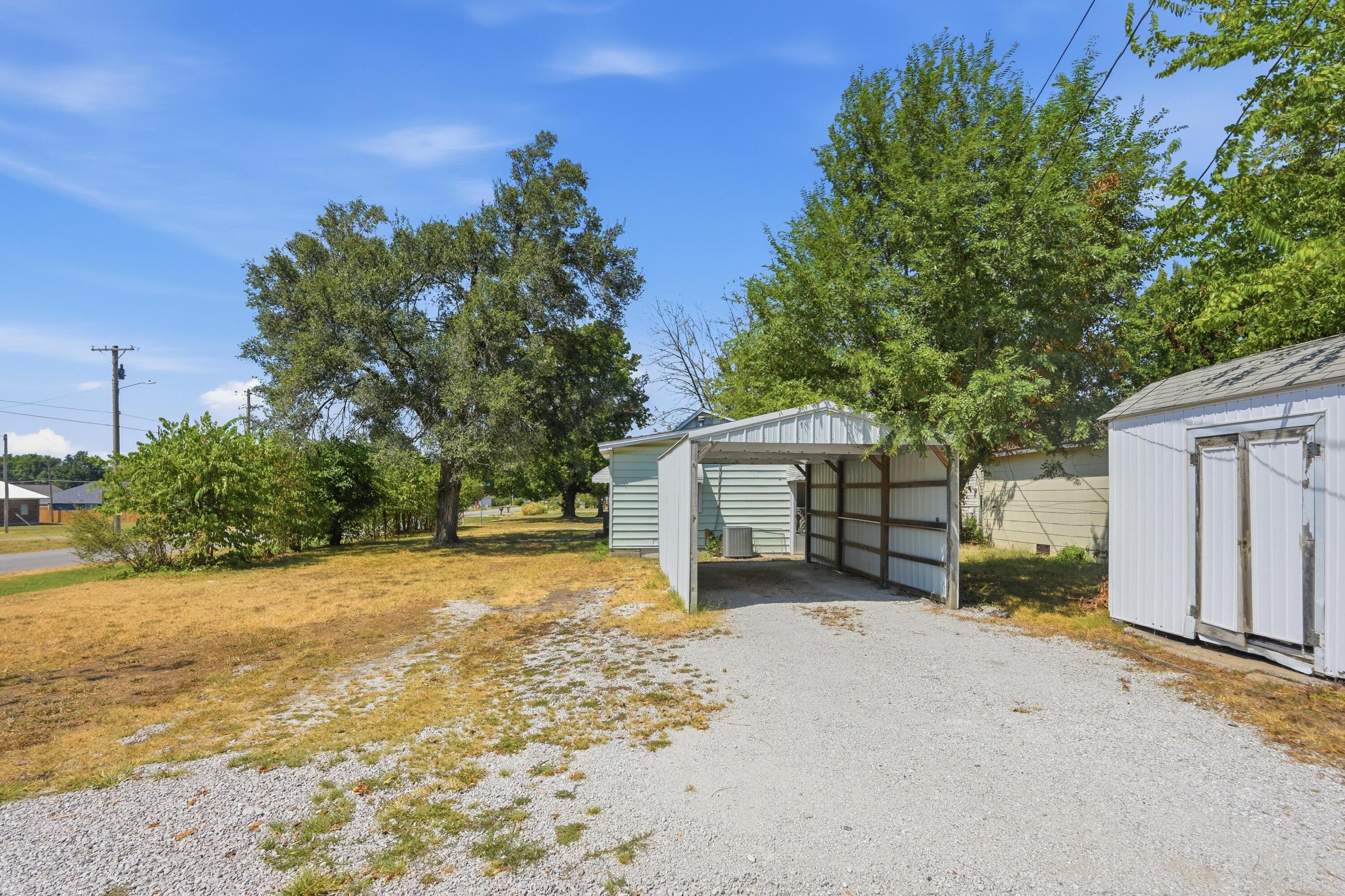 1229 South Monroe Avenue Property Photo 24