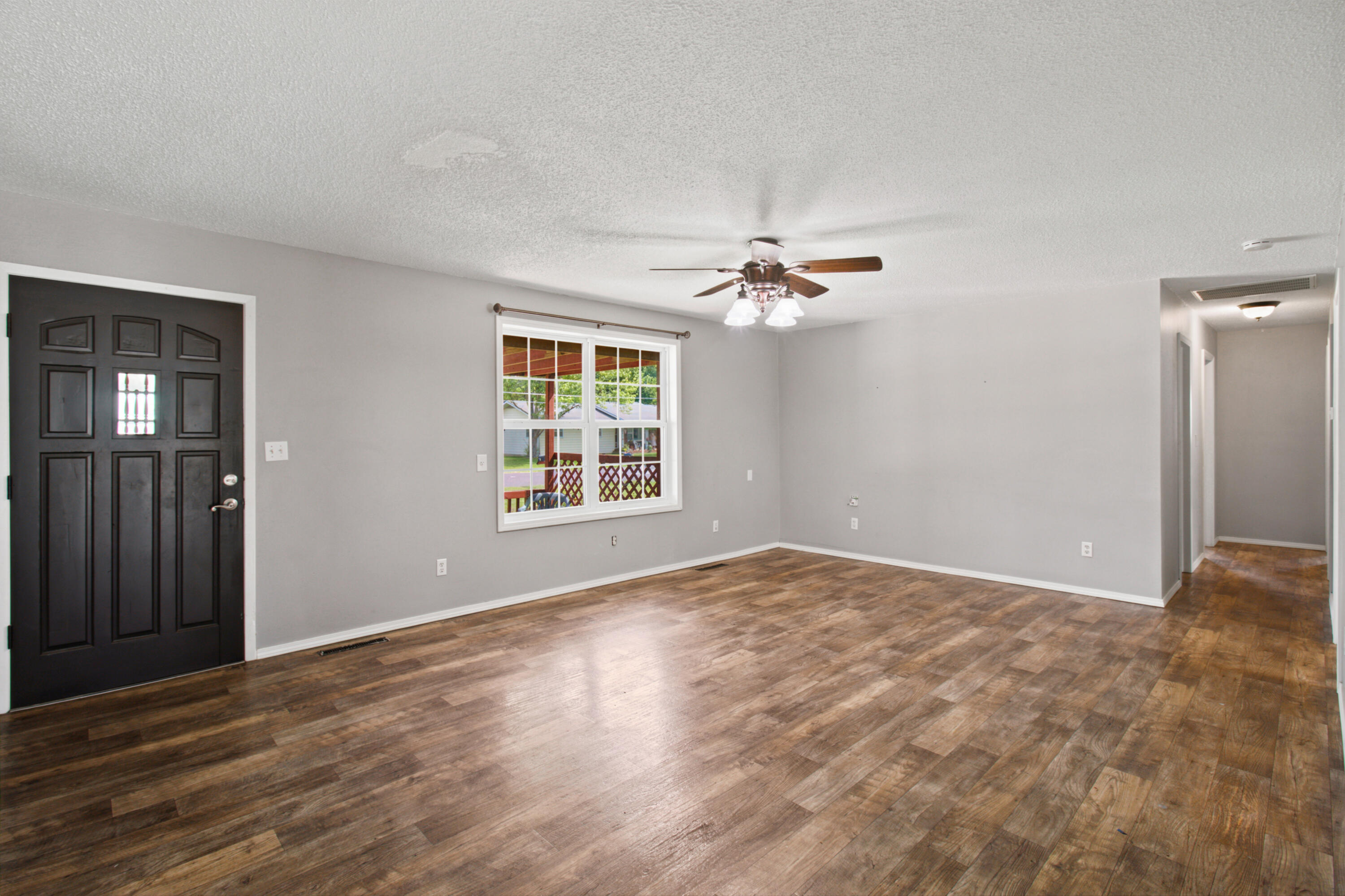 109 Circle Drive Property Photo 4