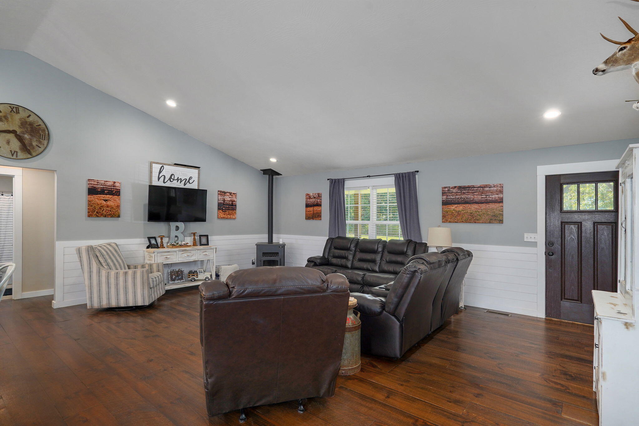 1257 Elkhead Road Property Photo 8