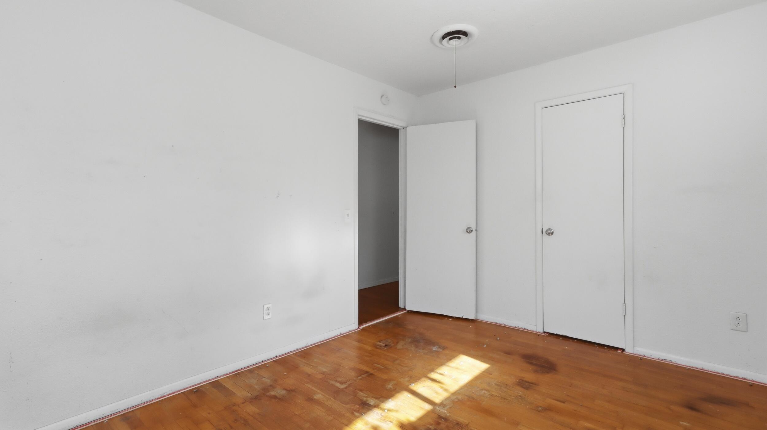 218 Pine Street Property Photo 13