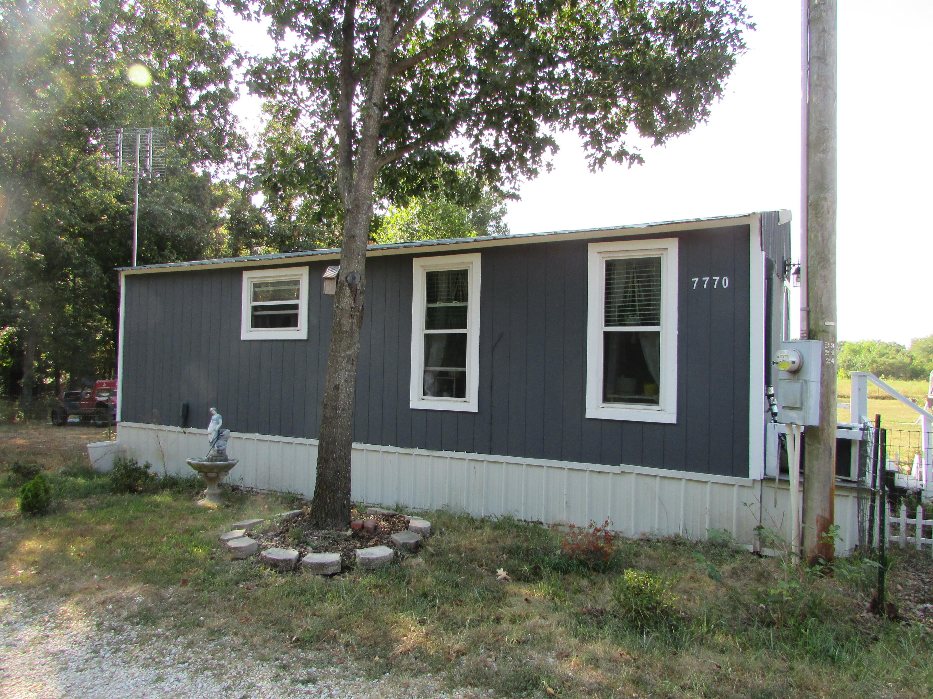 7770 Marten Road Property Photo 2