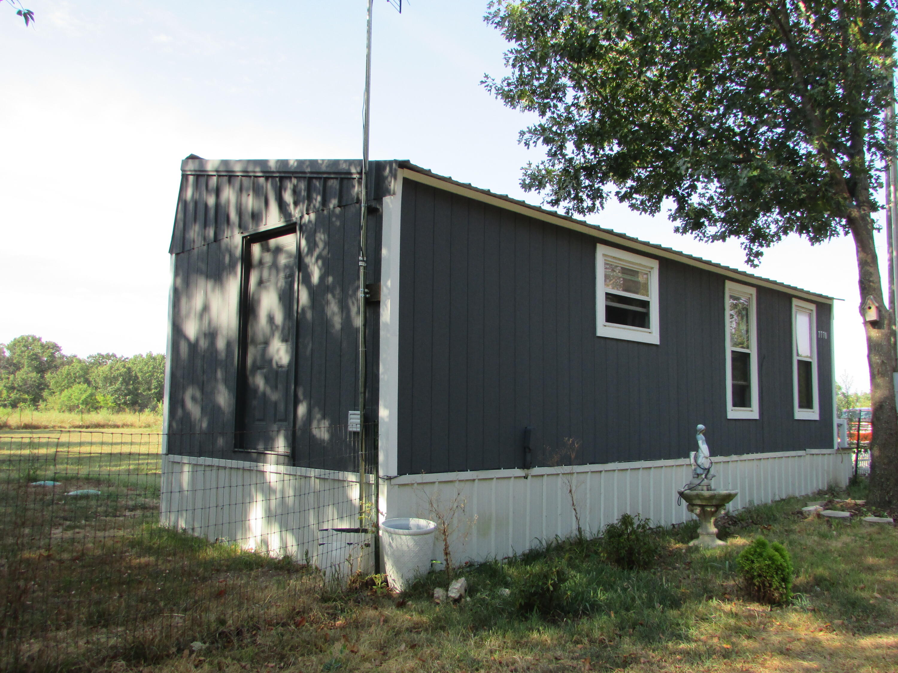 7770 Marten Road Property Photo 3