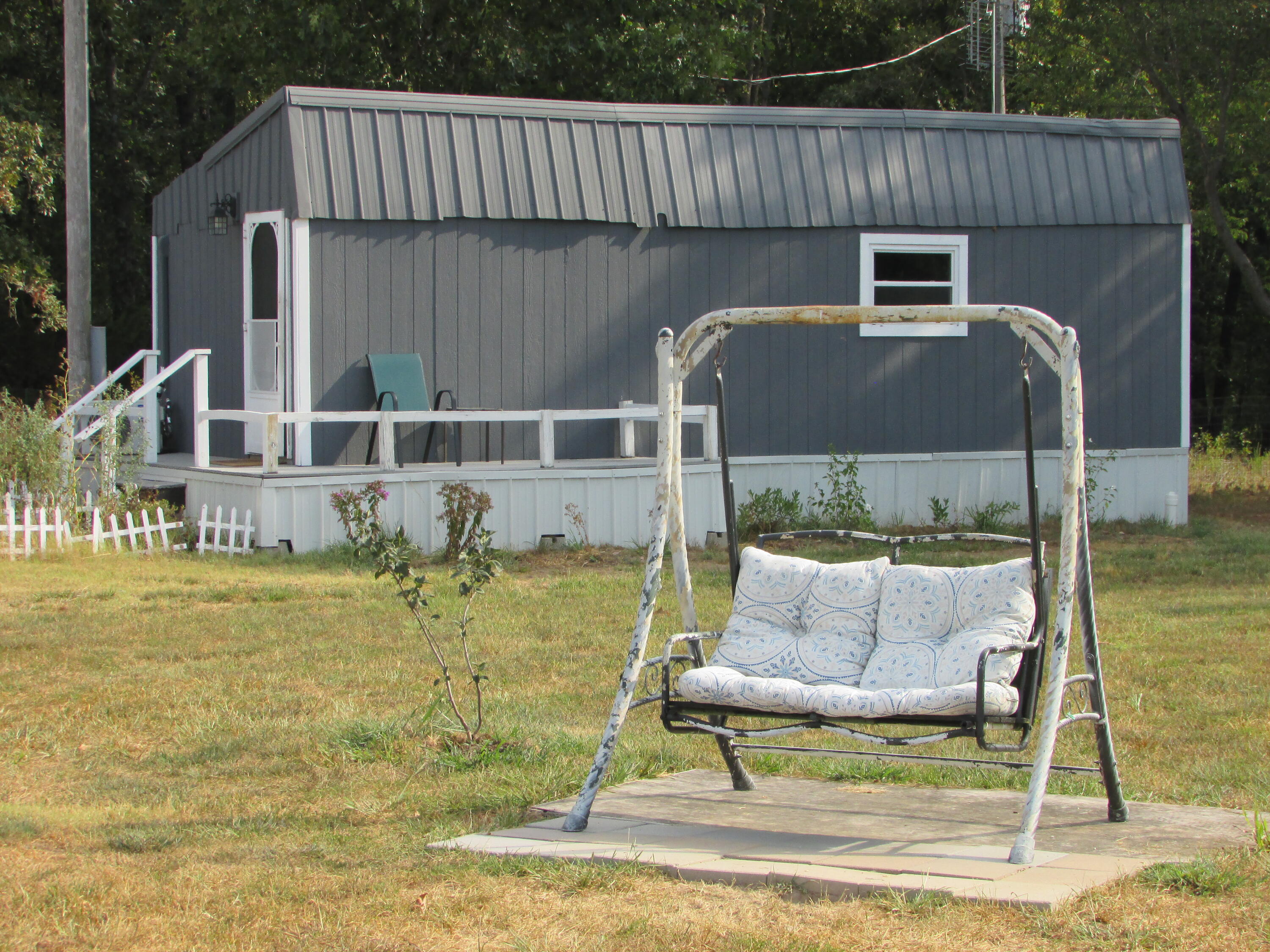 7770 Marten Road Property Photo 4