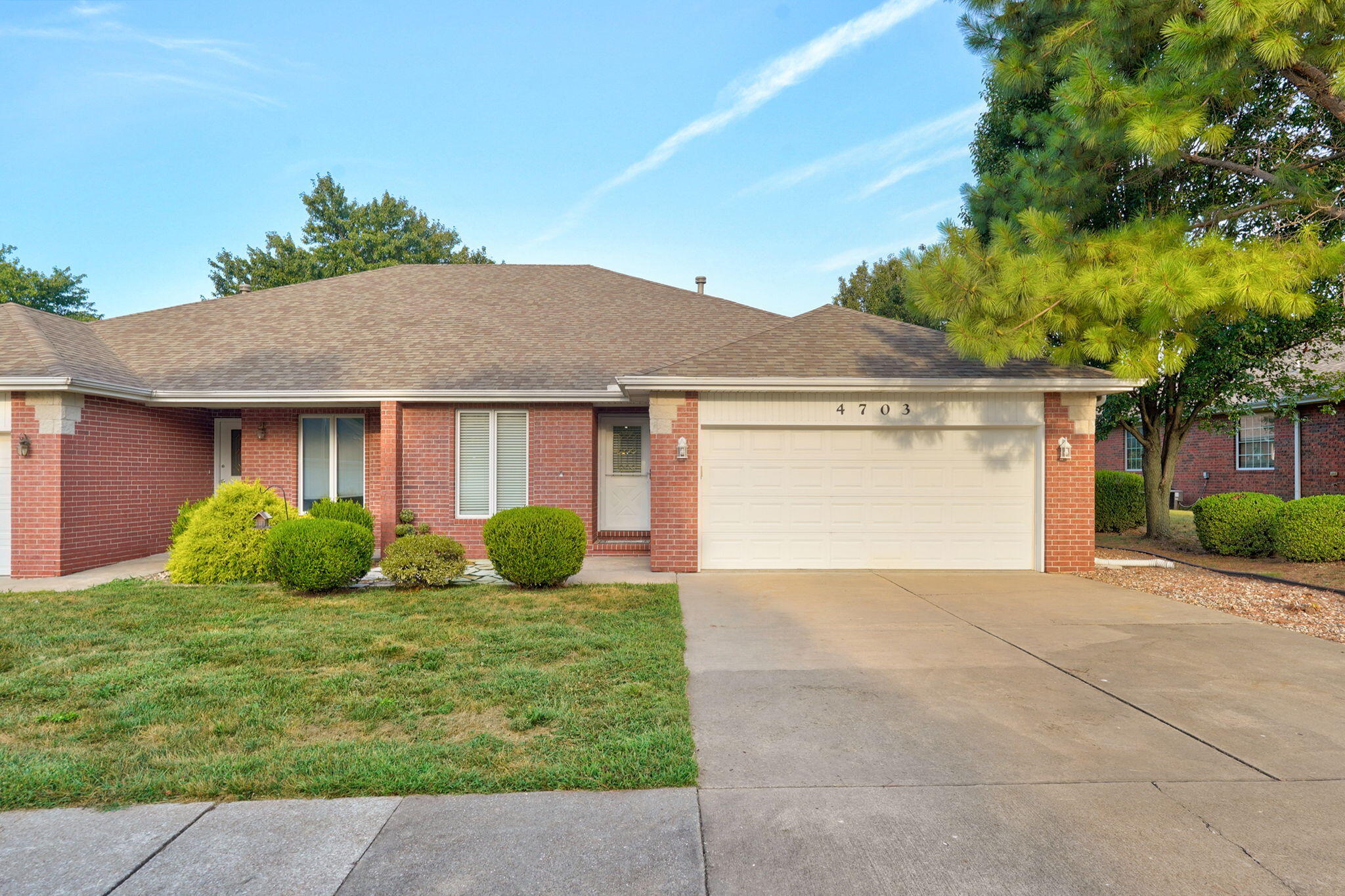 4703 South Kickapoo Avenue Property Photo 1